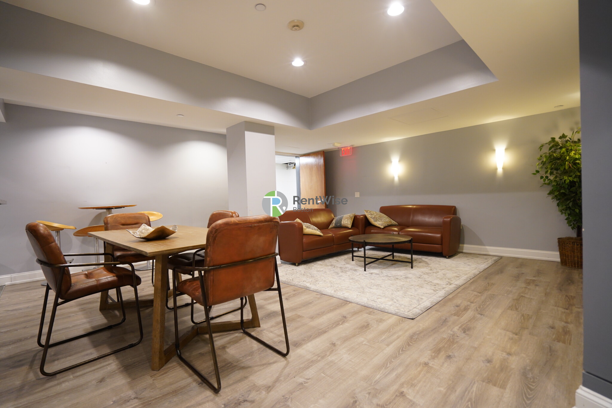 185 Freeman St, North Brookline