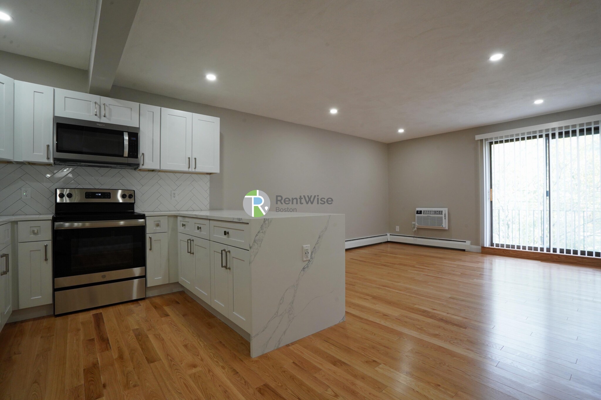 116 Tremont St., Brighton, MA - 2,595 USD/ month