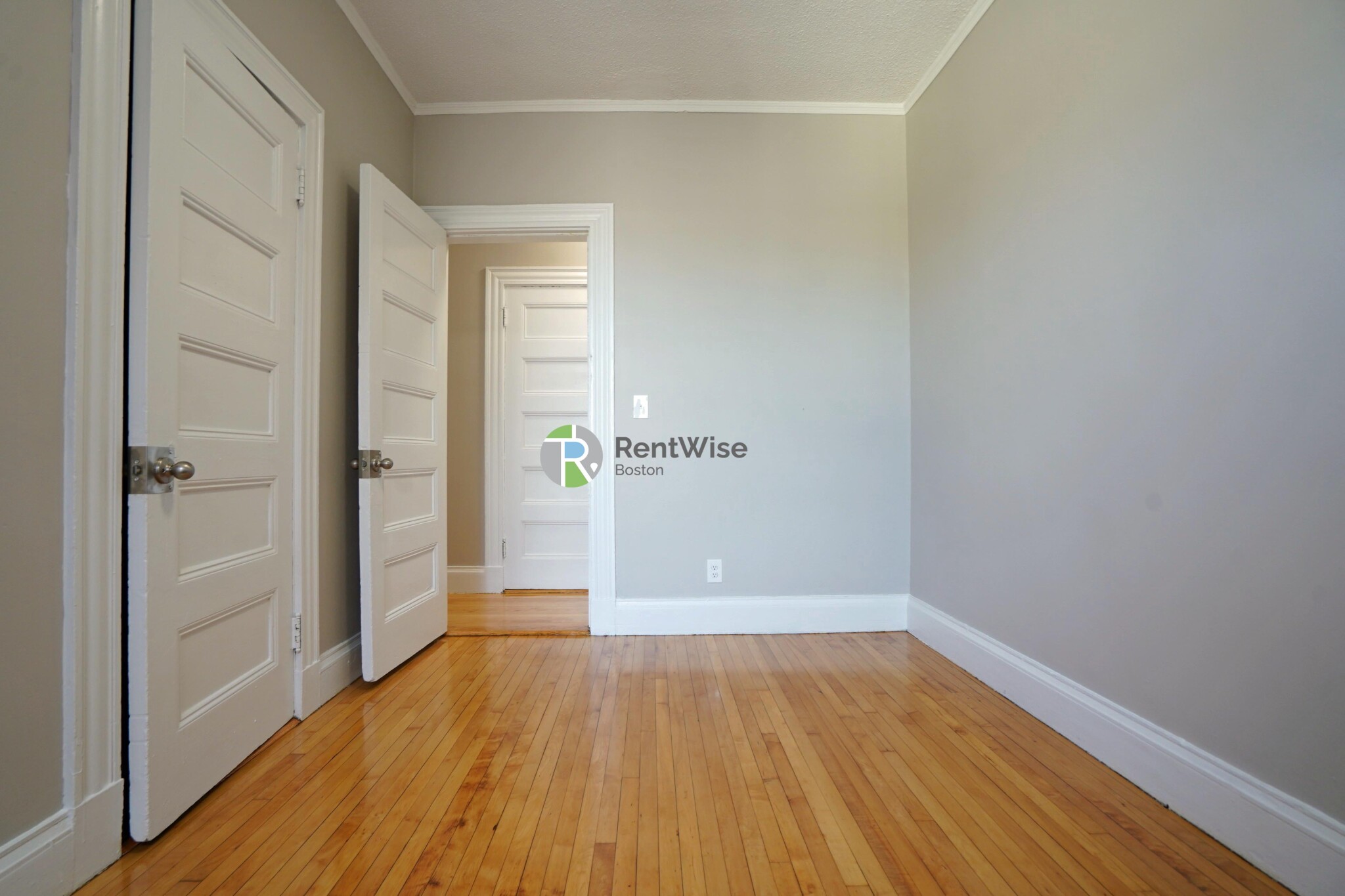 72 Gardner St, Allston