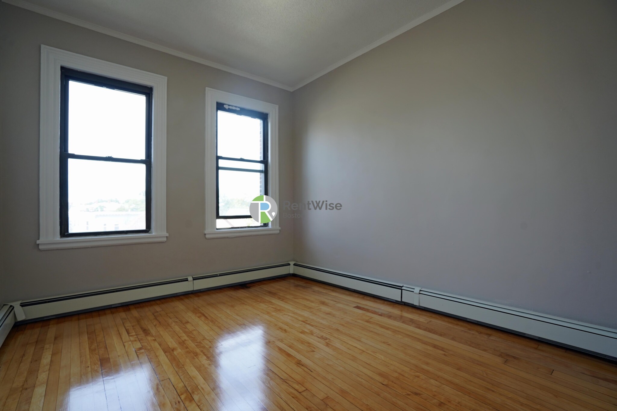 72 Gardner St, Allston