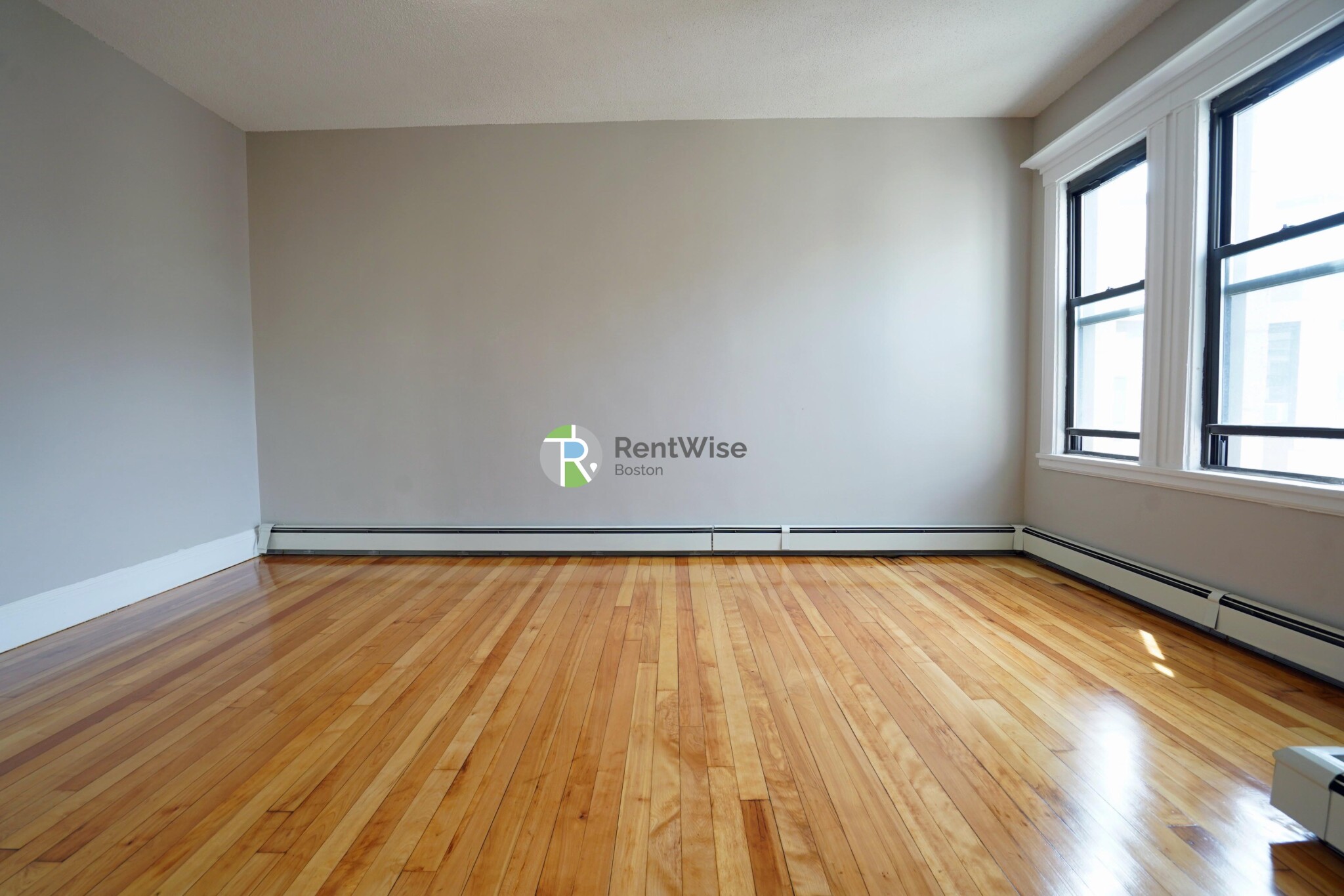 72 Gardner St, Allston