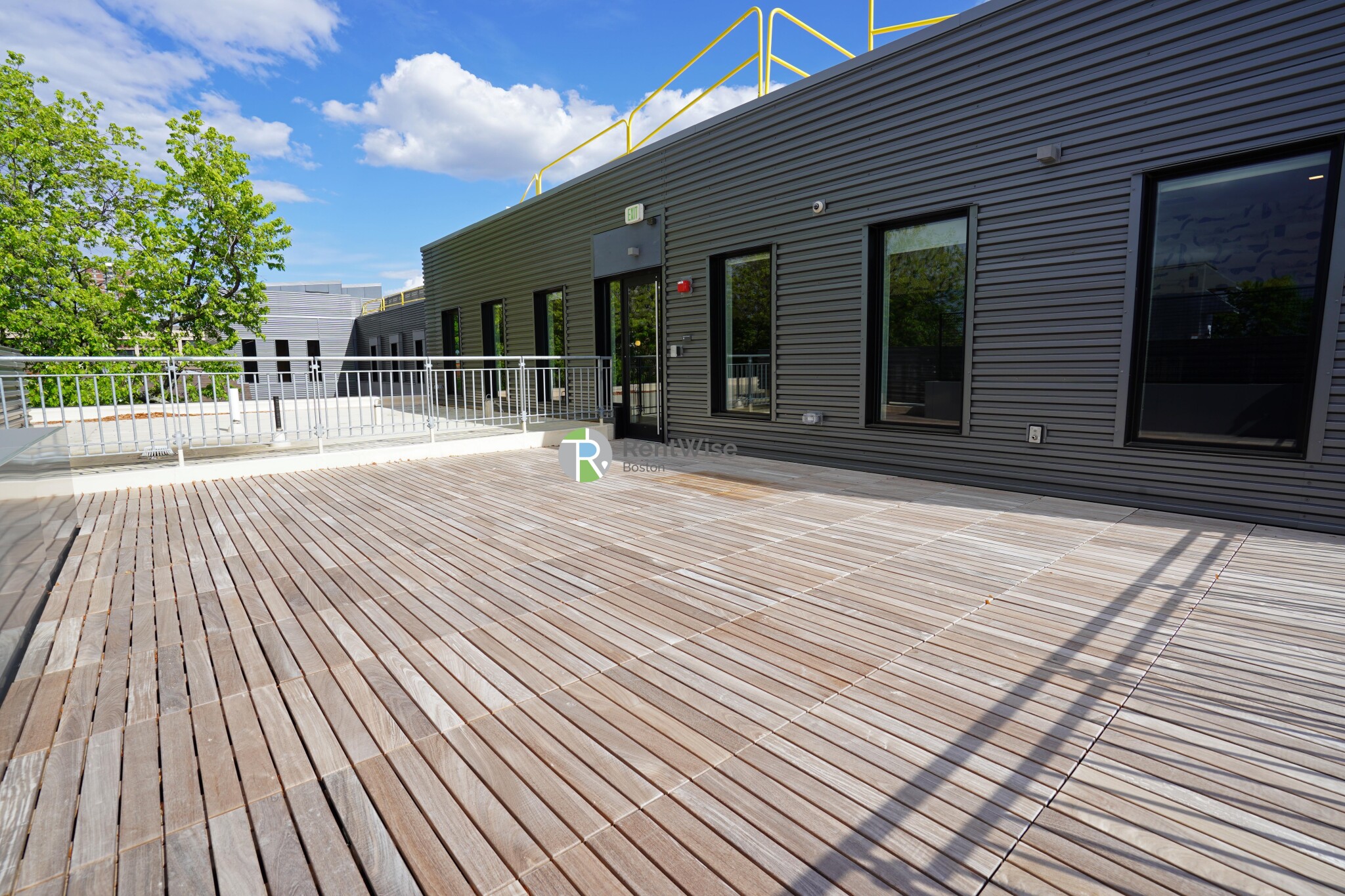 83 Gardner St, Allston