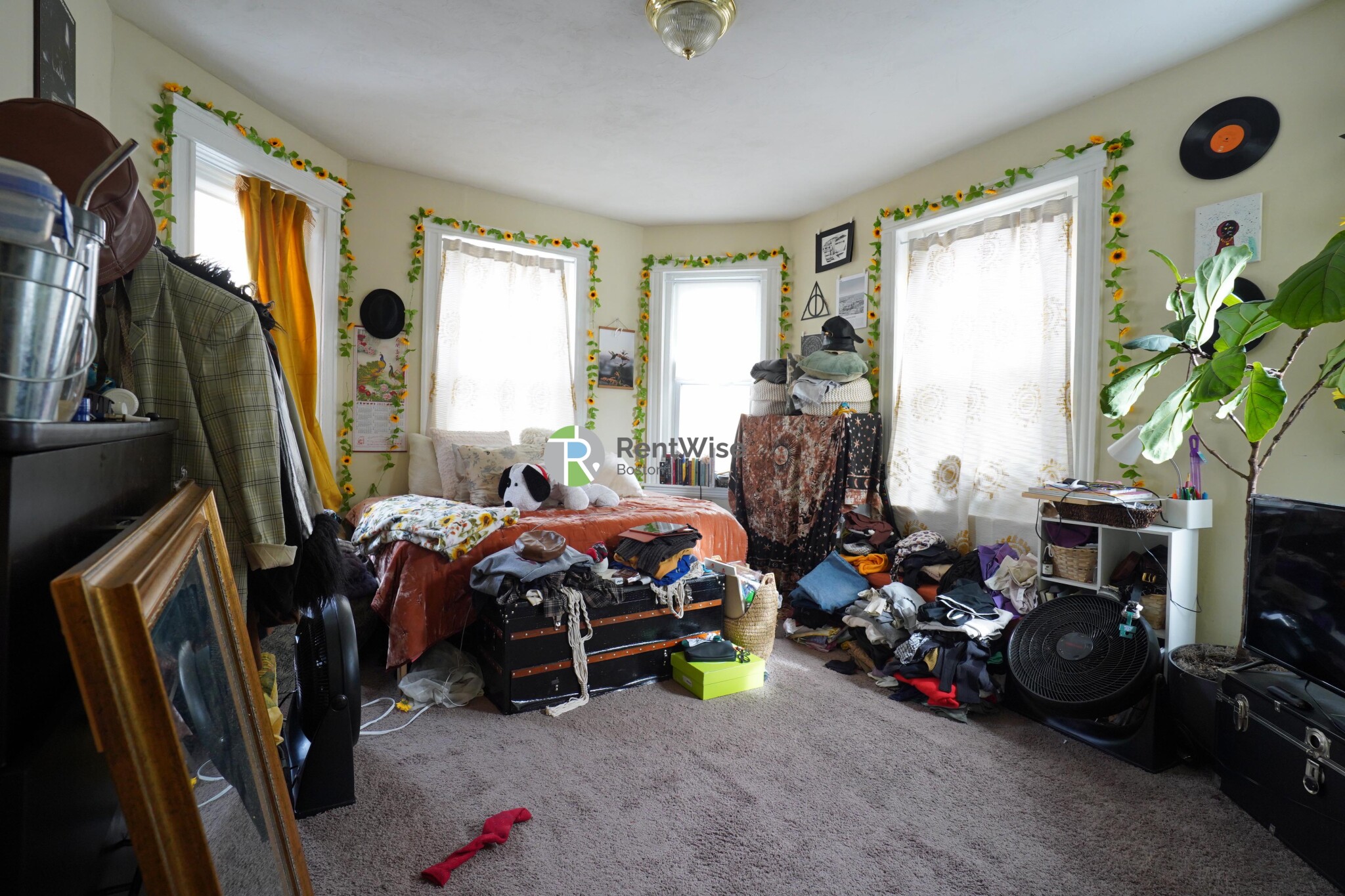 225 Kelton St, Allston