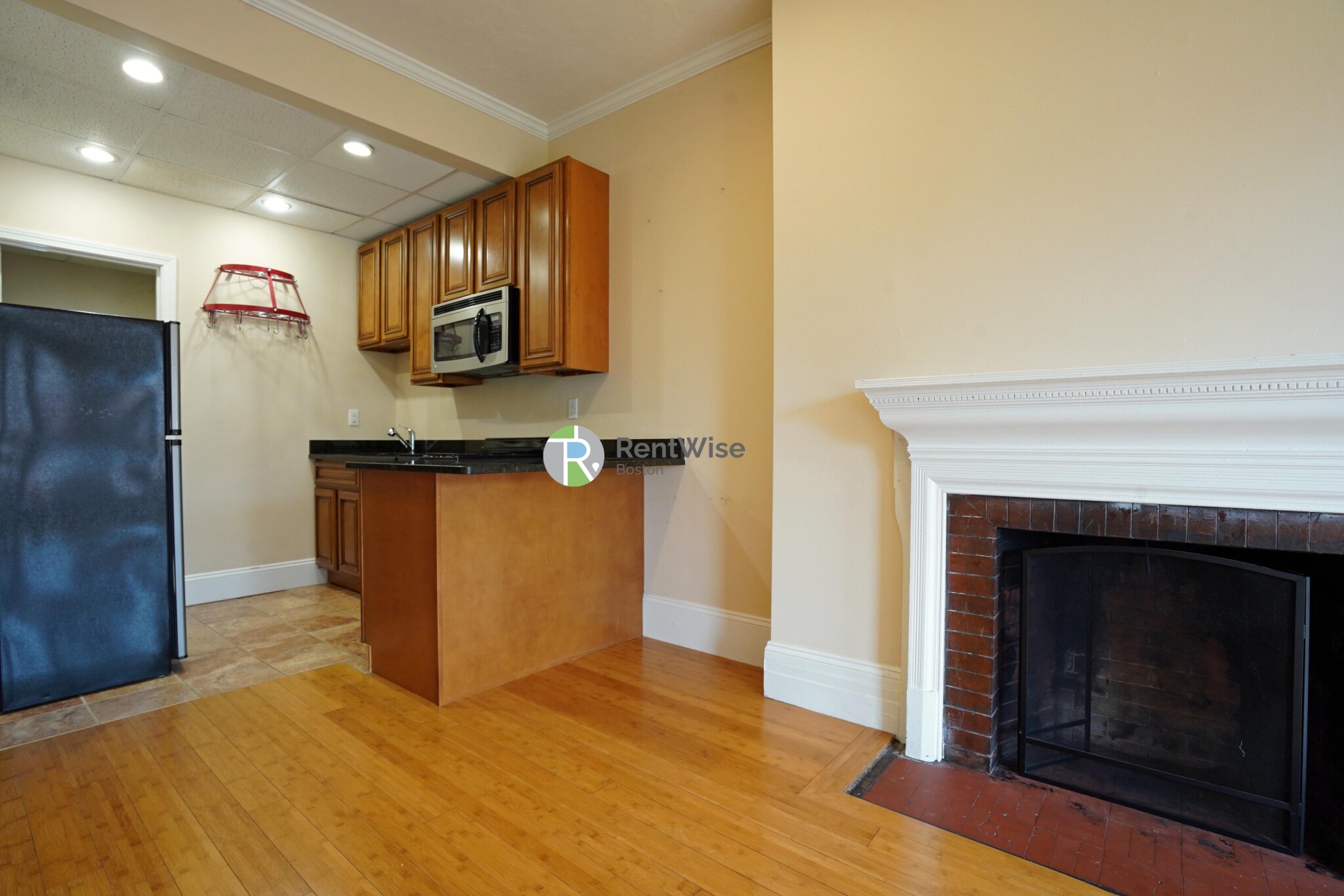 250 Newbury St, Back Bay