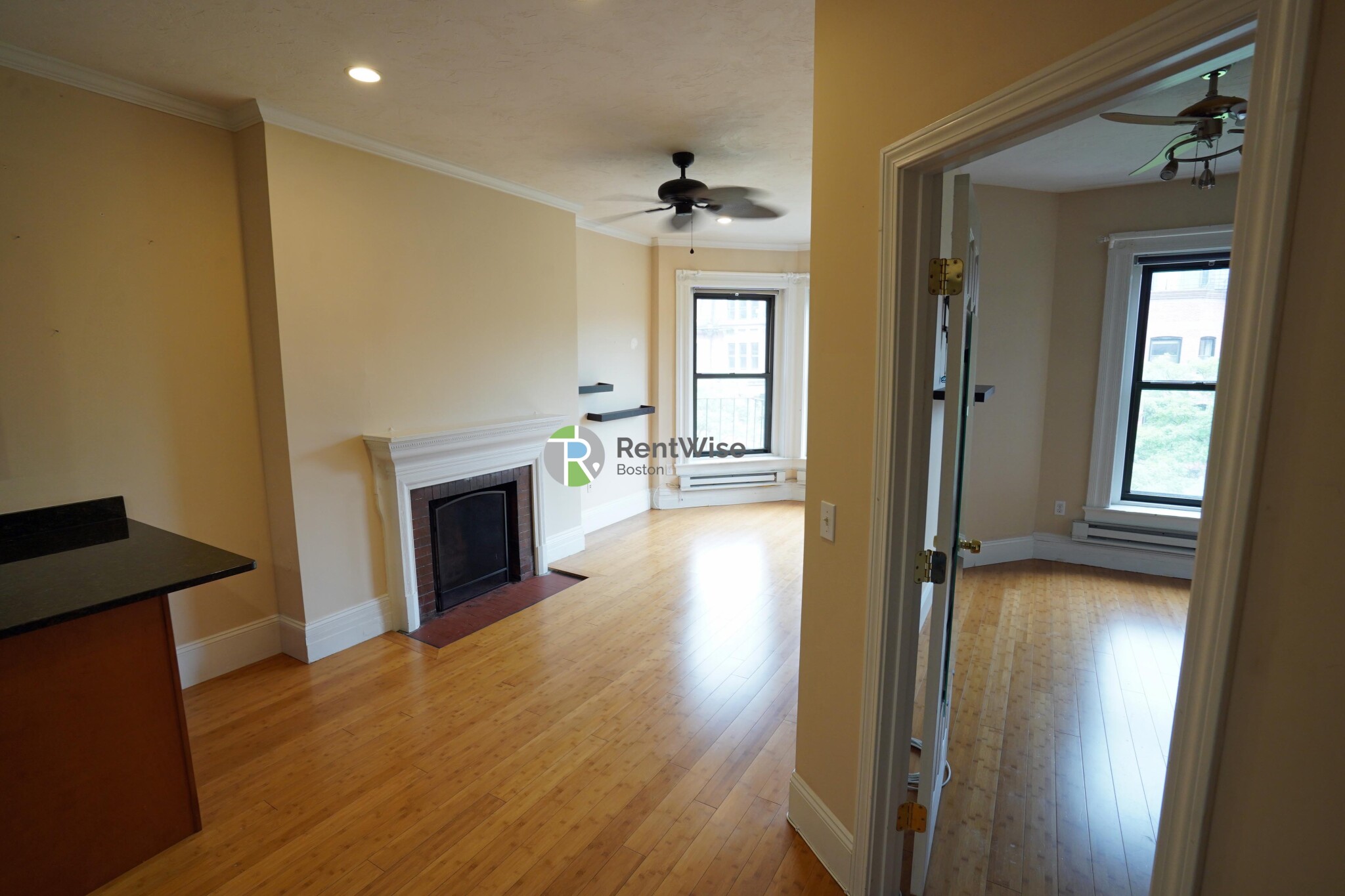 250 Newbury St, Back Bay