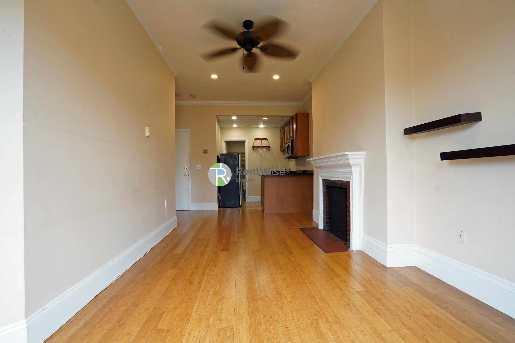 250 Newbury St, Back Bay