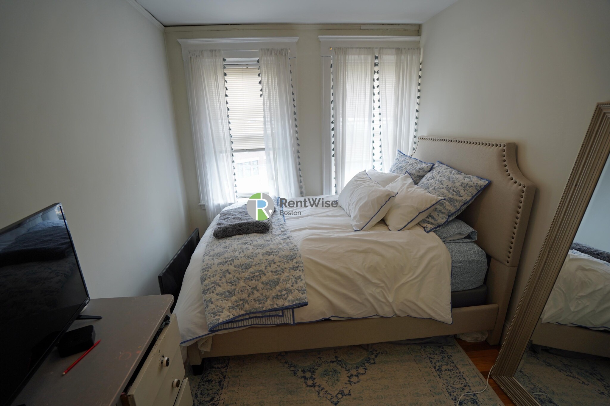 489 East Broadway, South Boston