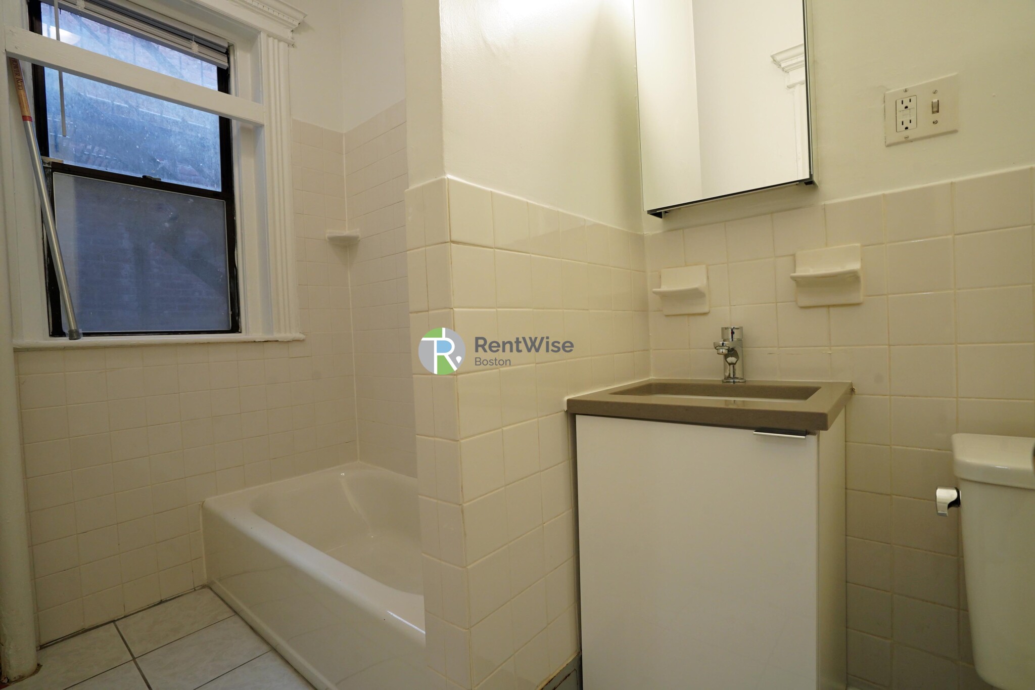 1302 Commonwealth Ave, Allston