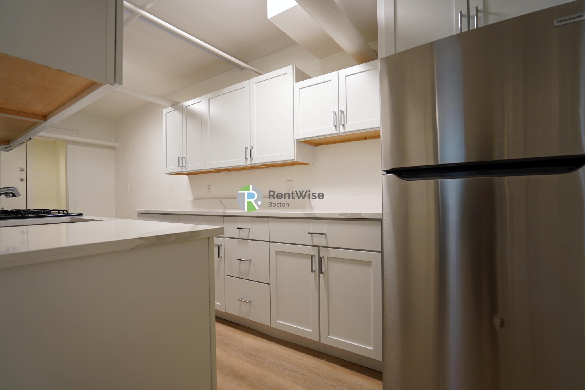 6 Camelot Ct. — Brighton