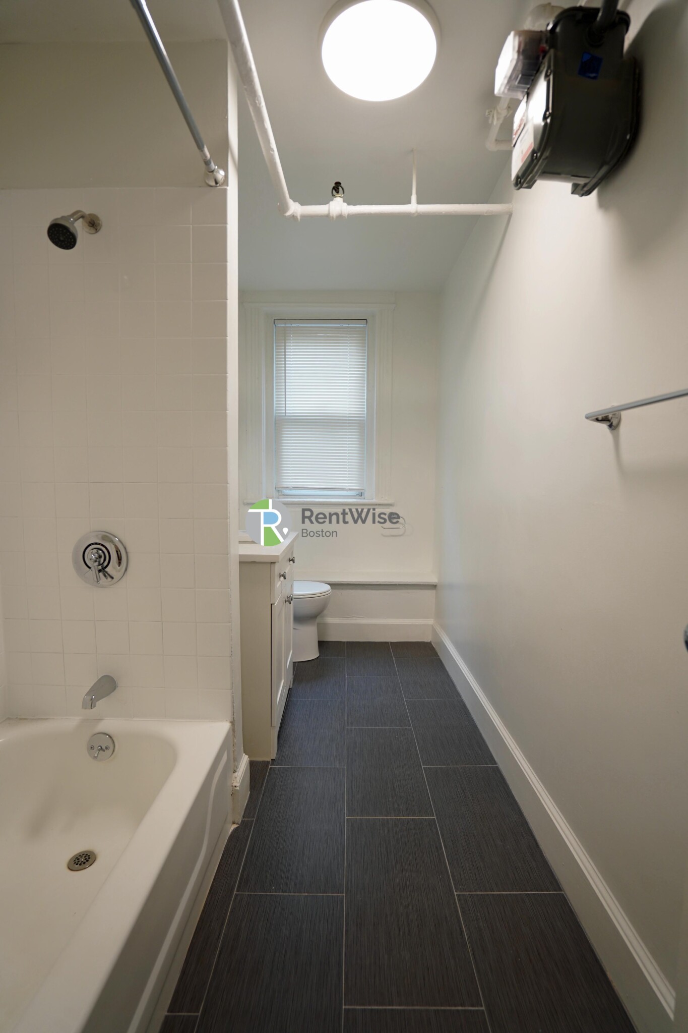 6 Camelot Ct. — Brighton