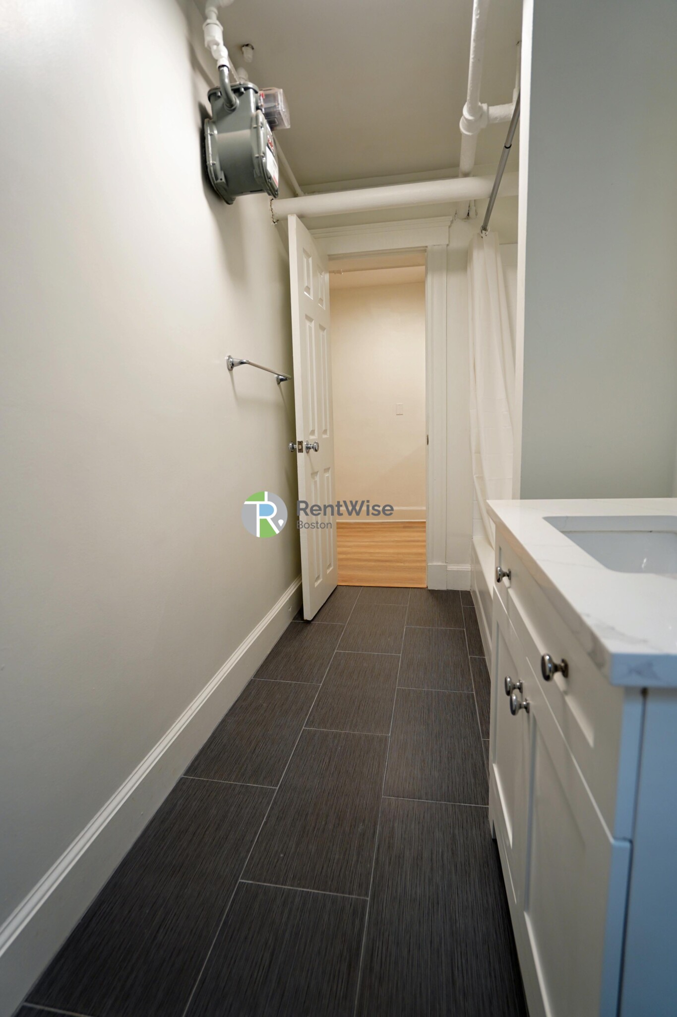 6 Camelot Ct. — Brighton