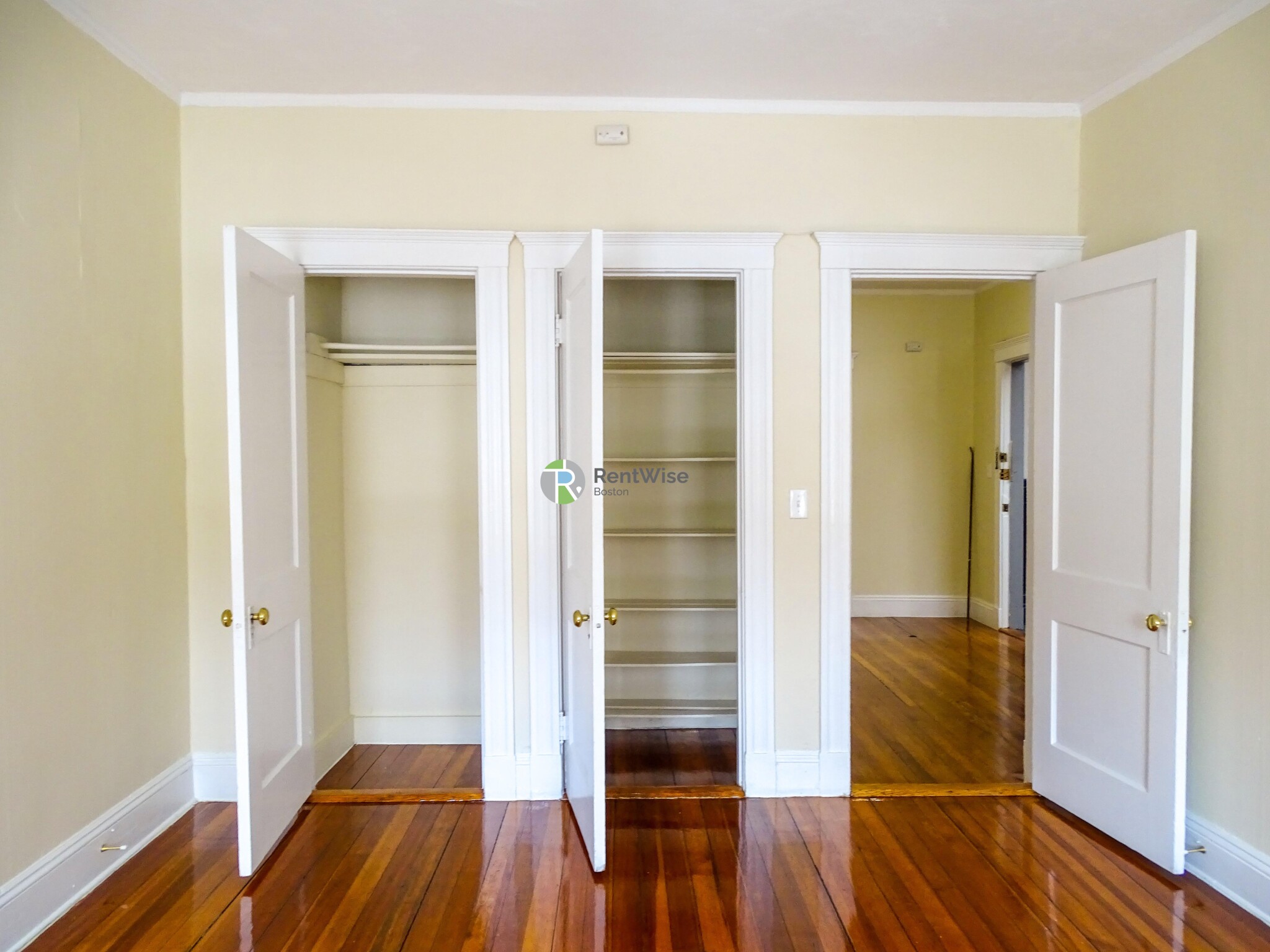 1114 Commonwealth Ave, Allston