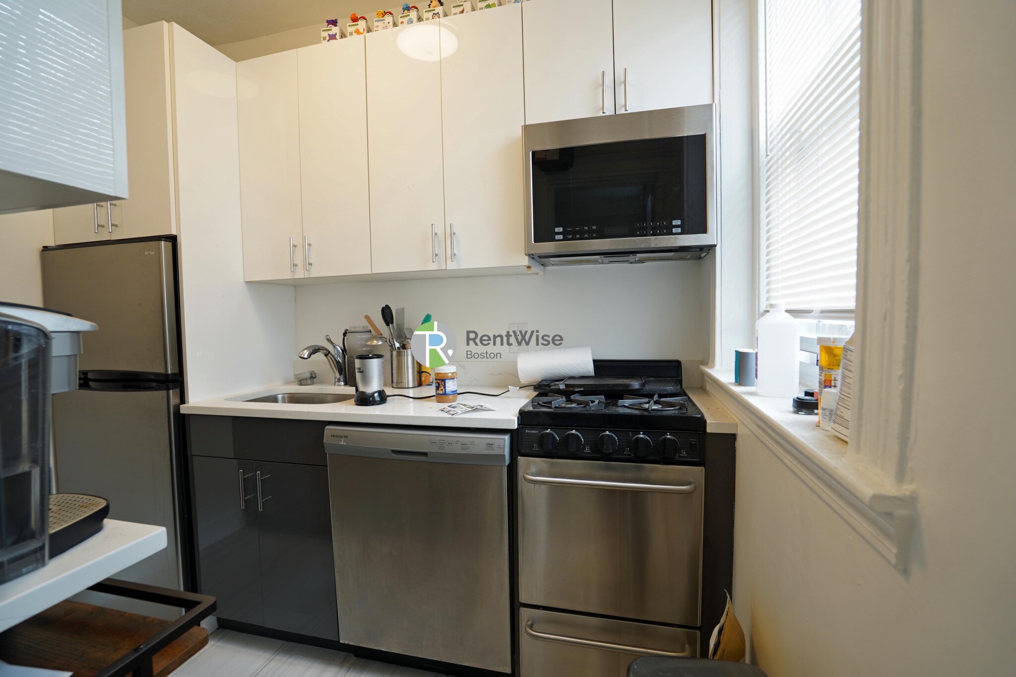 86 Brainerd Rd, Allston