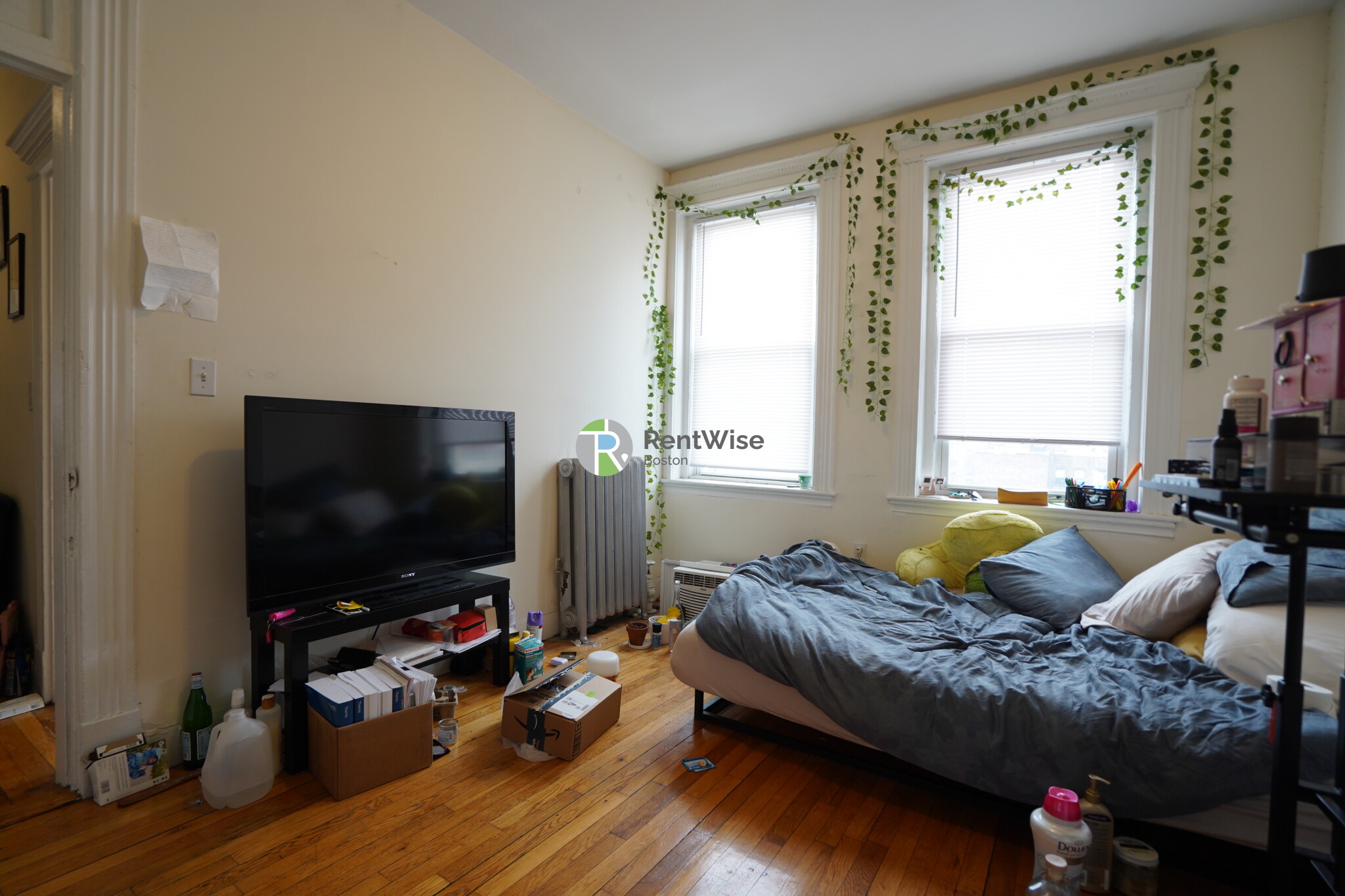 1302 Commonwealth Ave, Allston