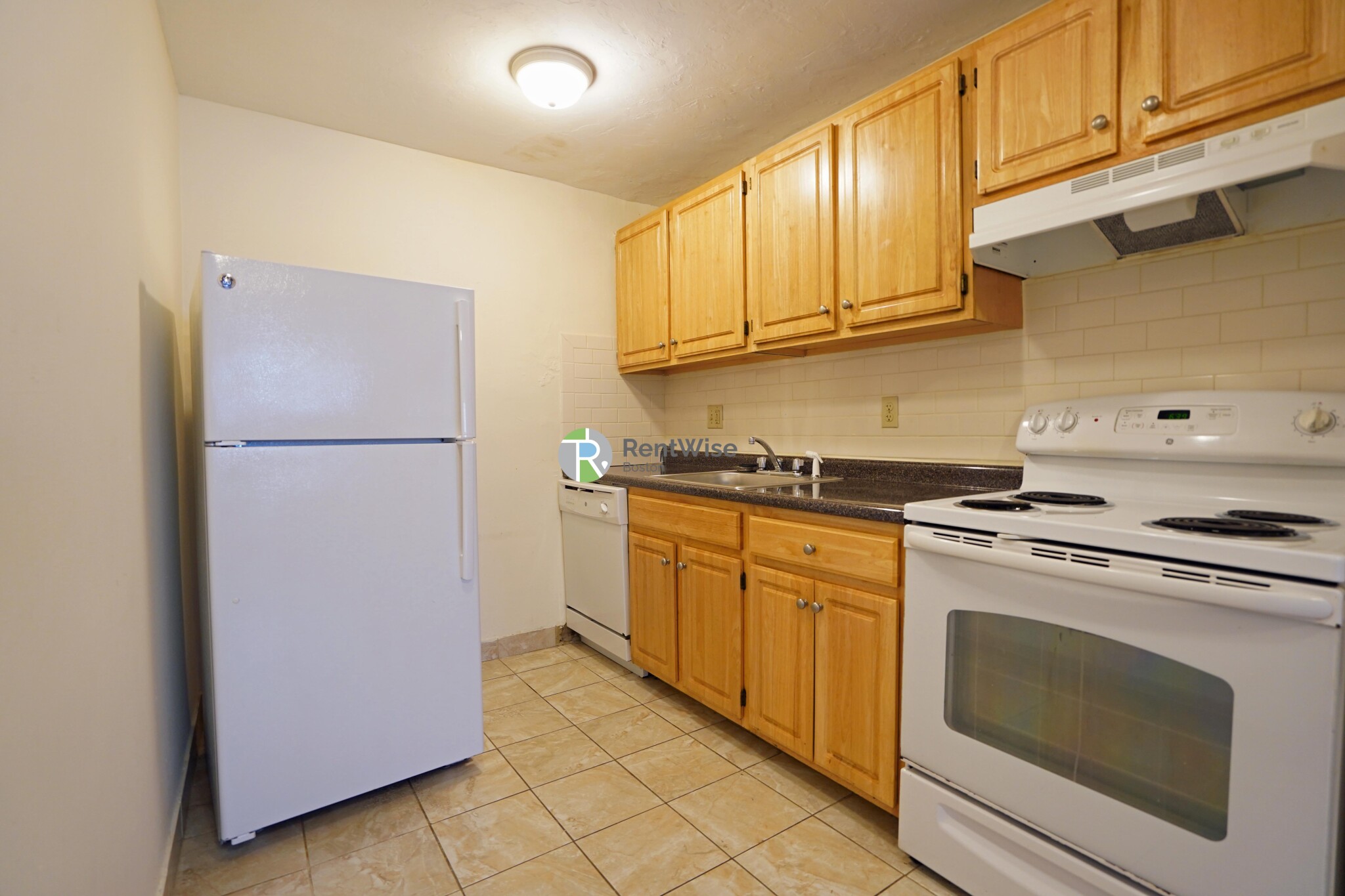 88 Gardner St, Allston