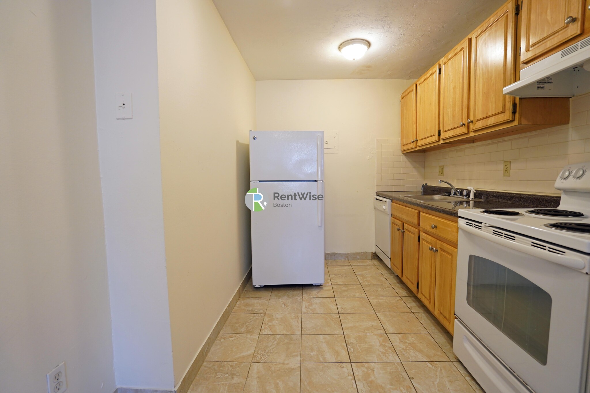 88 Gardner St, Allston