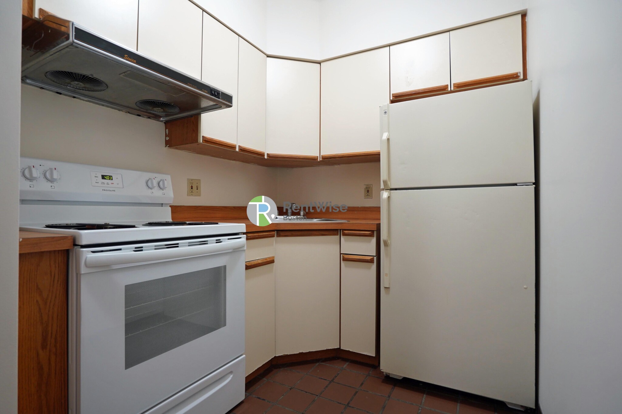 81 Essex St, Chinatown