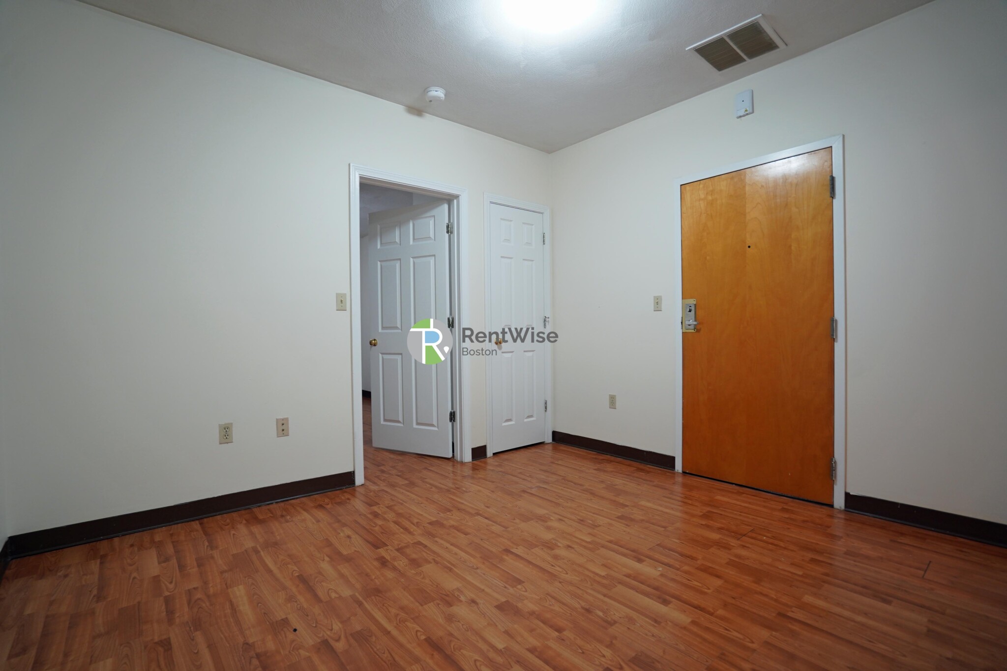 81 Essex St, Chinatown