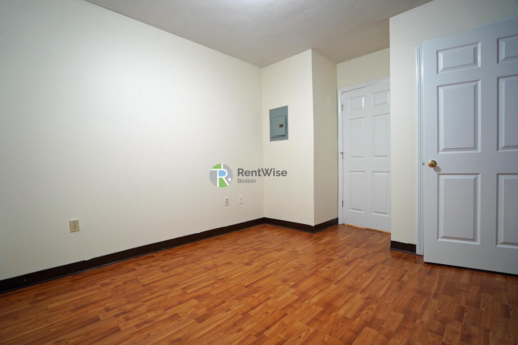 81 Essex St, Chinatown