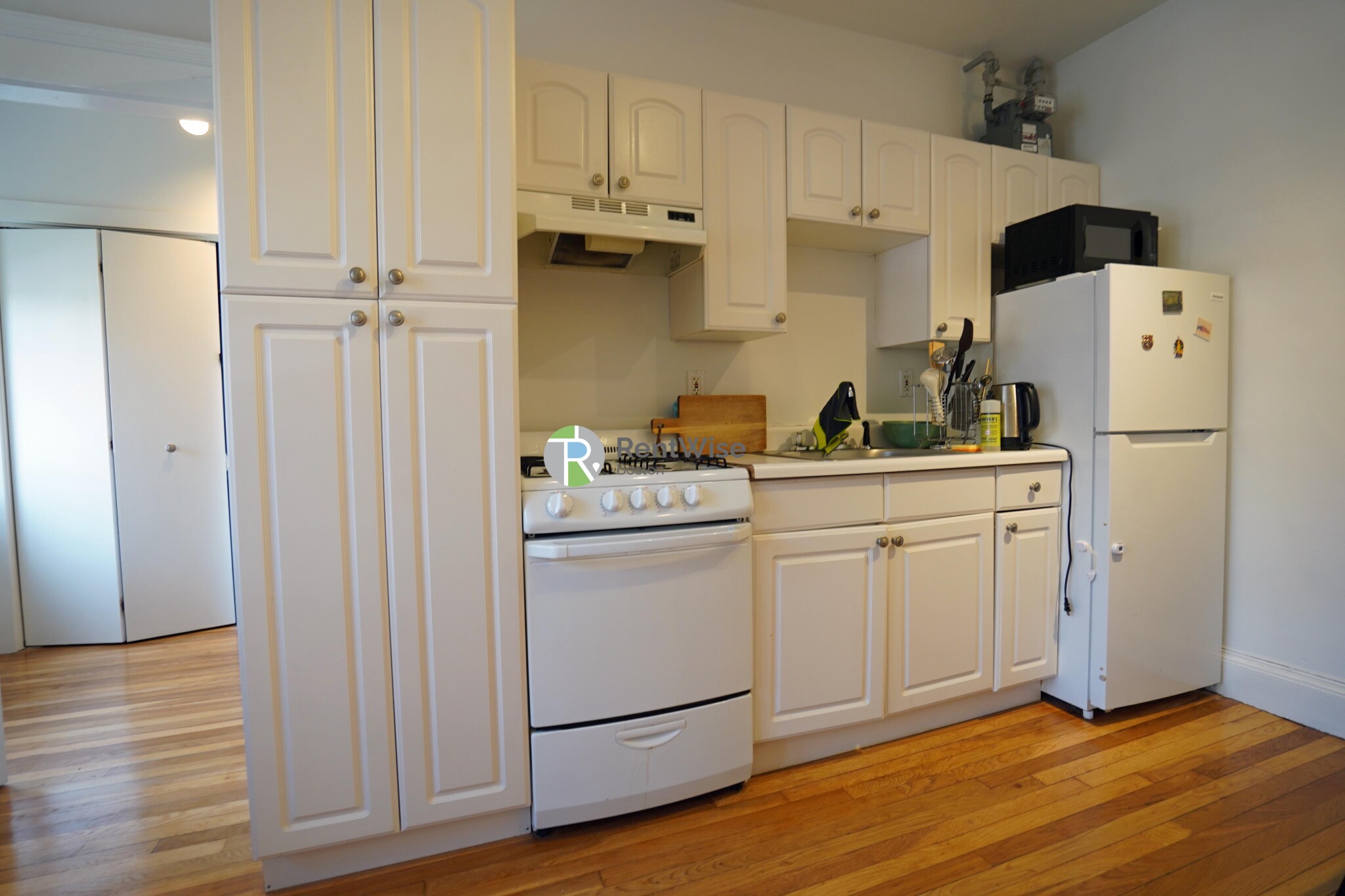 66 Queensberry St, Fenway