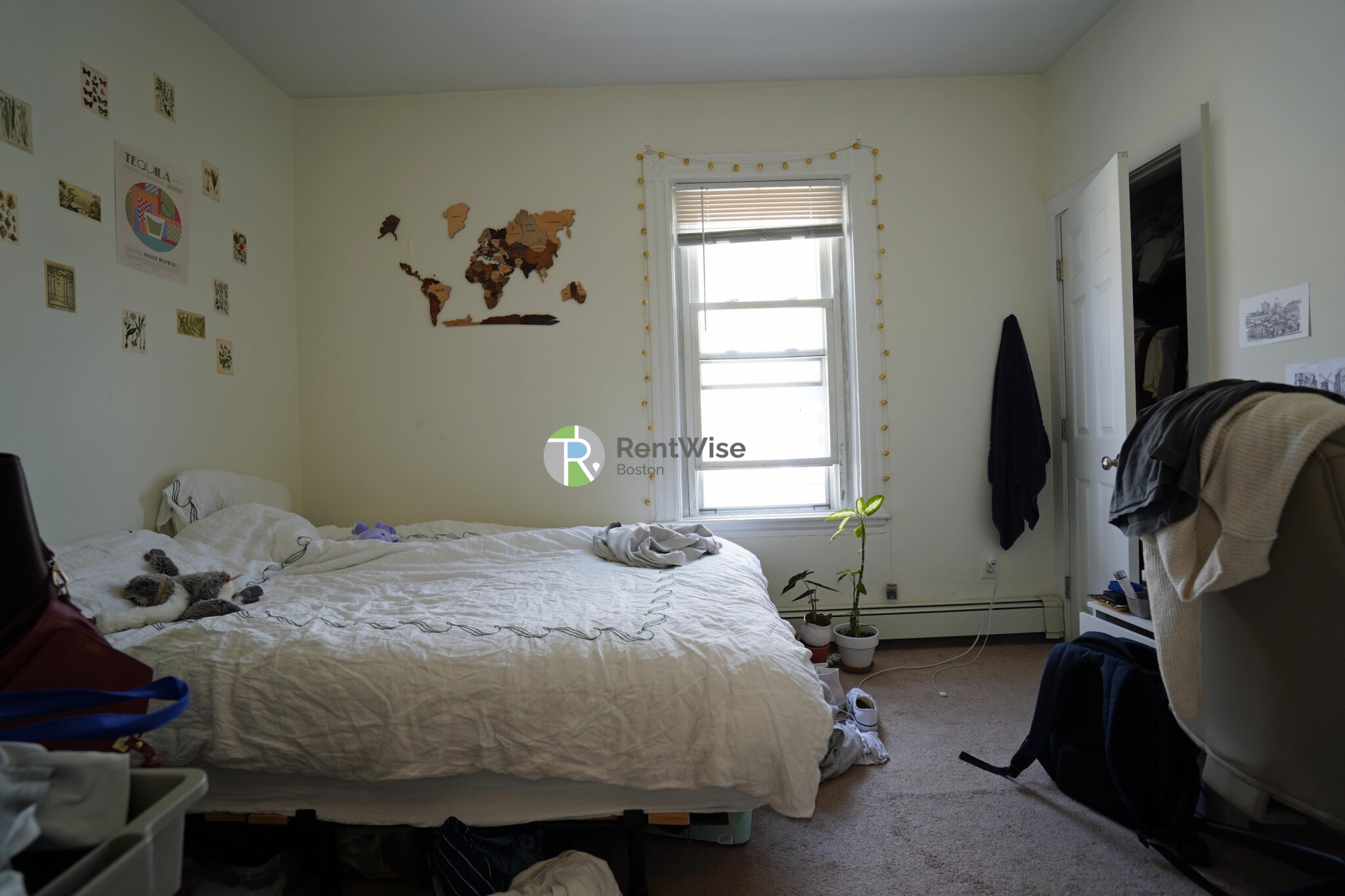 231 Charles St, East Cambridge