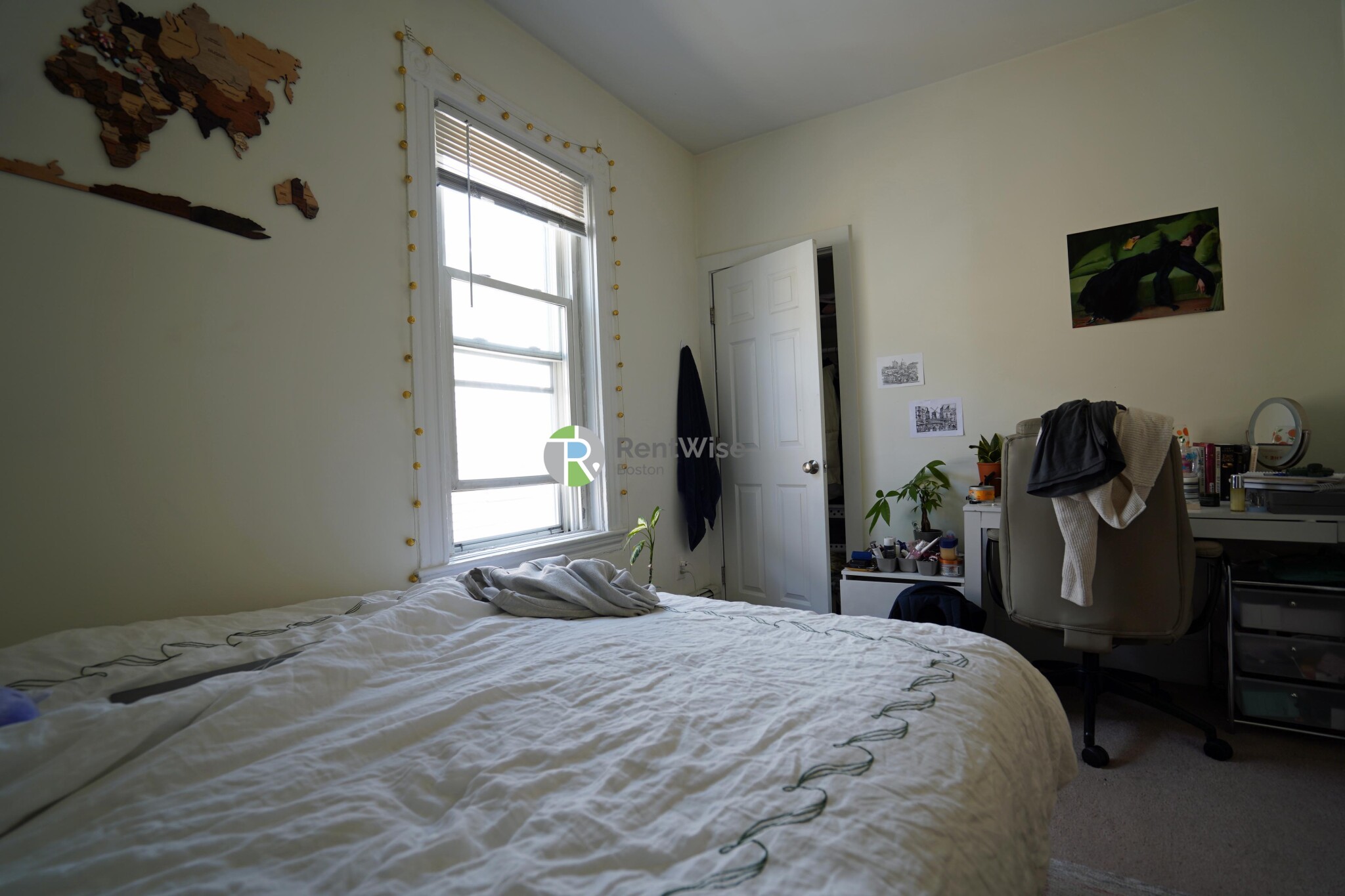 231 Charles St, East Cambridge