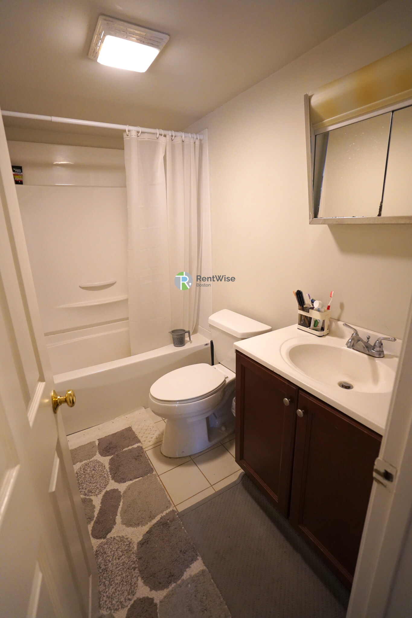 16 Elmer St, Riverside