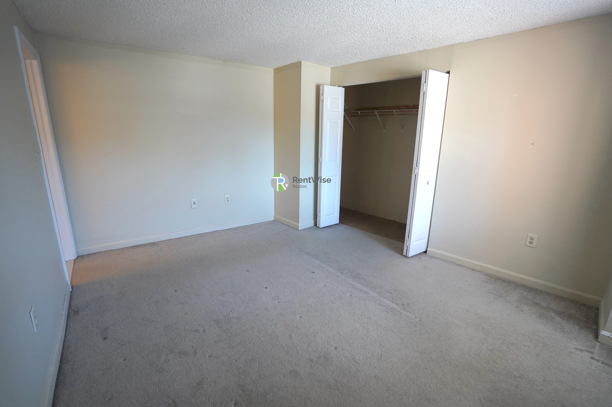 16 Elmer St, Cambridgeport