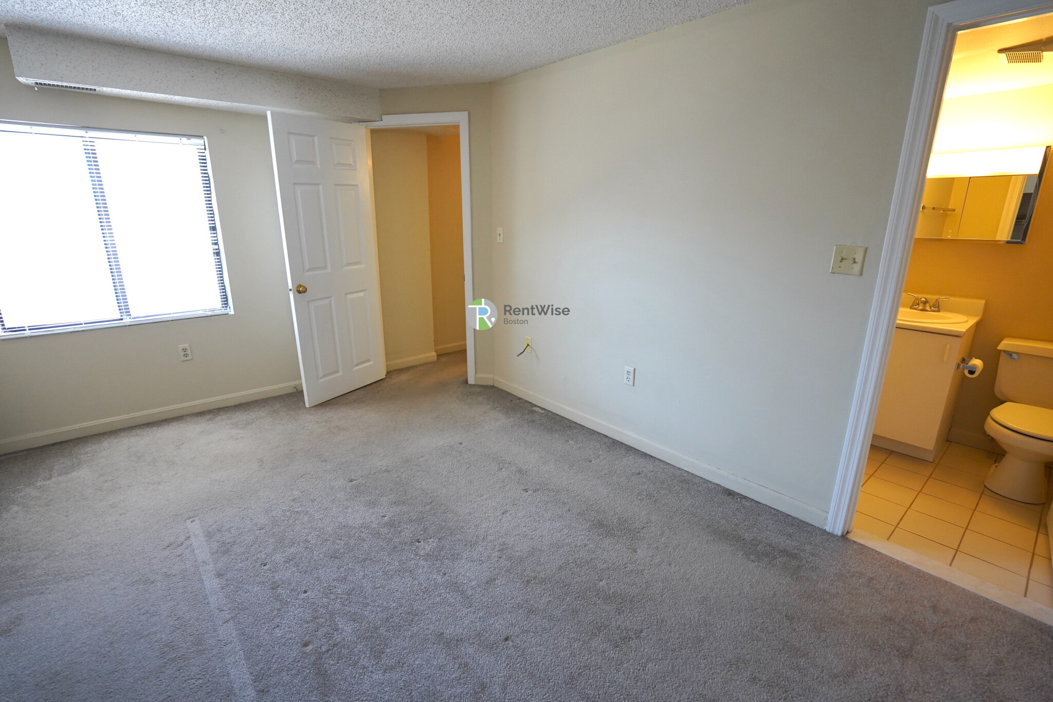 16 Elmer St, Cambridgeport