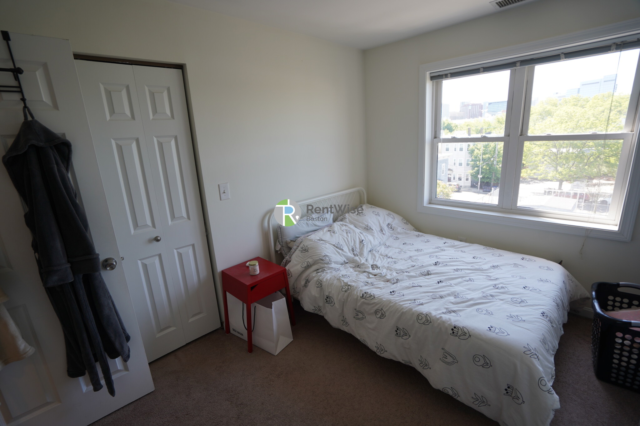 660 Cambridge St, East Cambridge