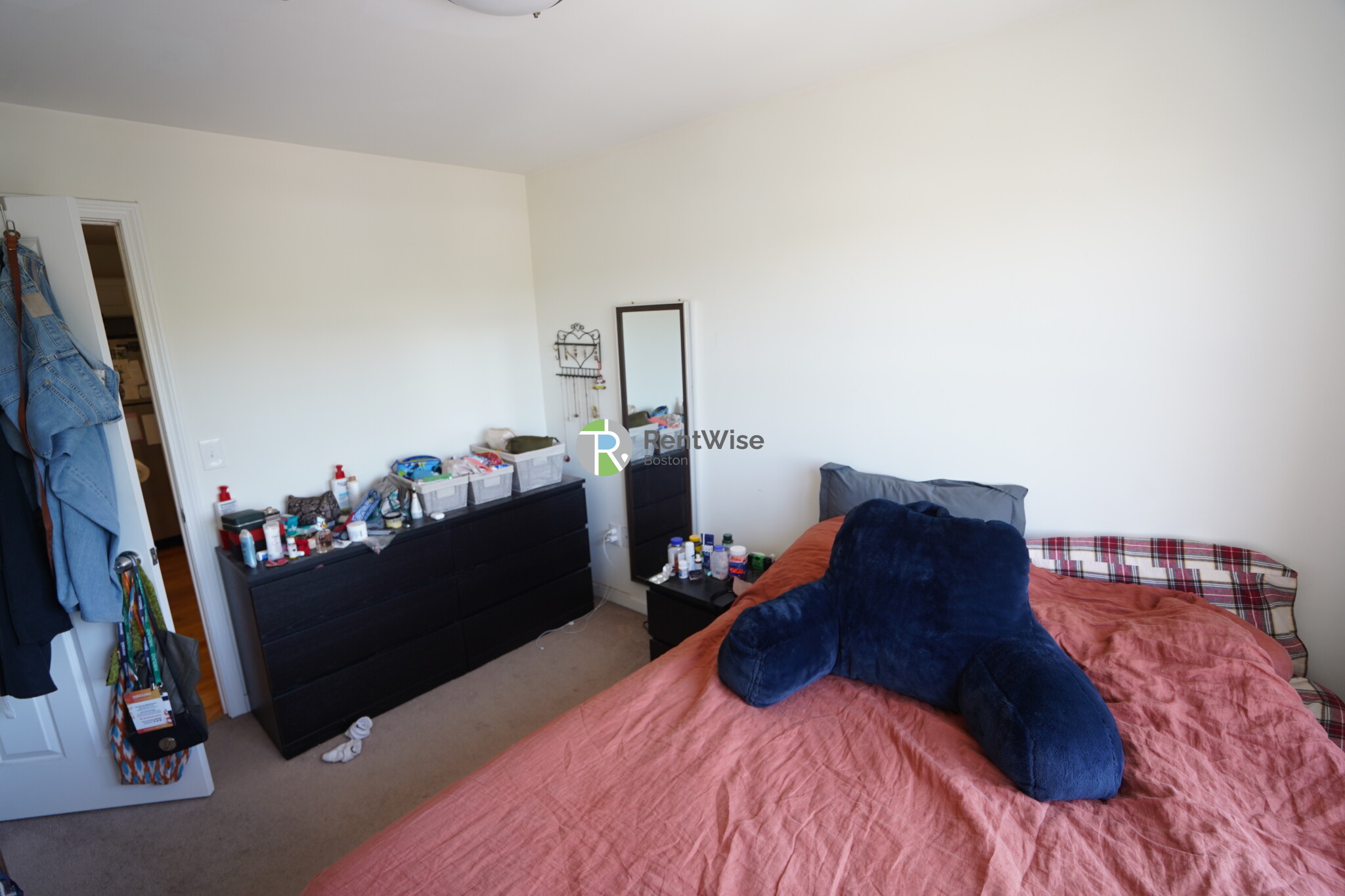 660 Cambridge St, East Cambridge