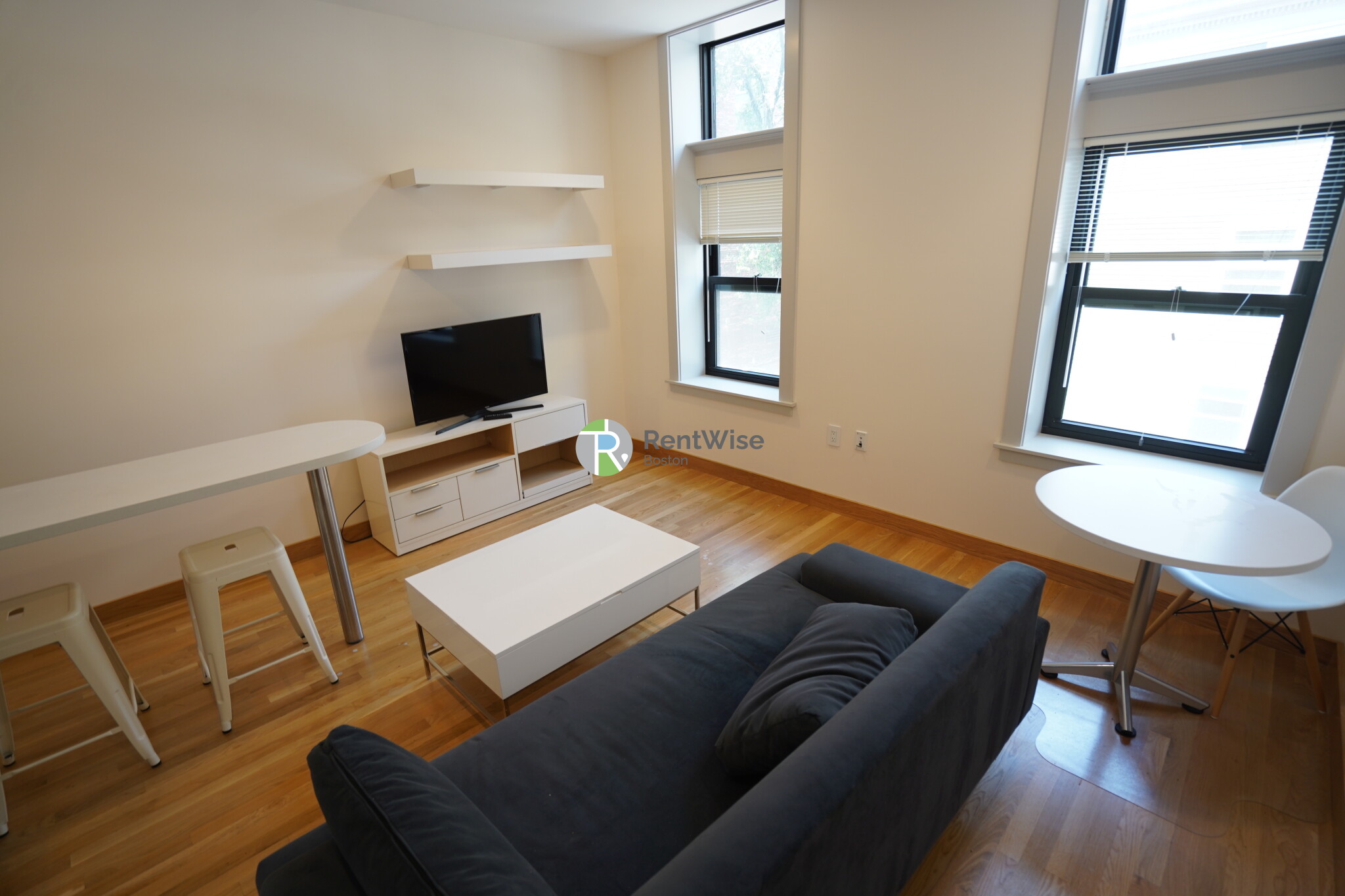 115 Mount Auburn St, Harvard Square