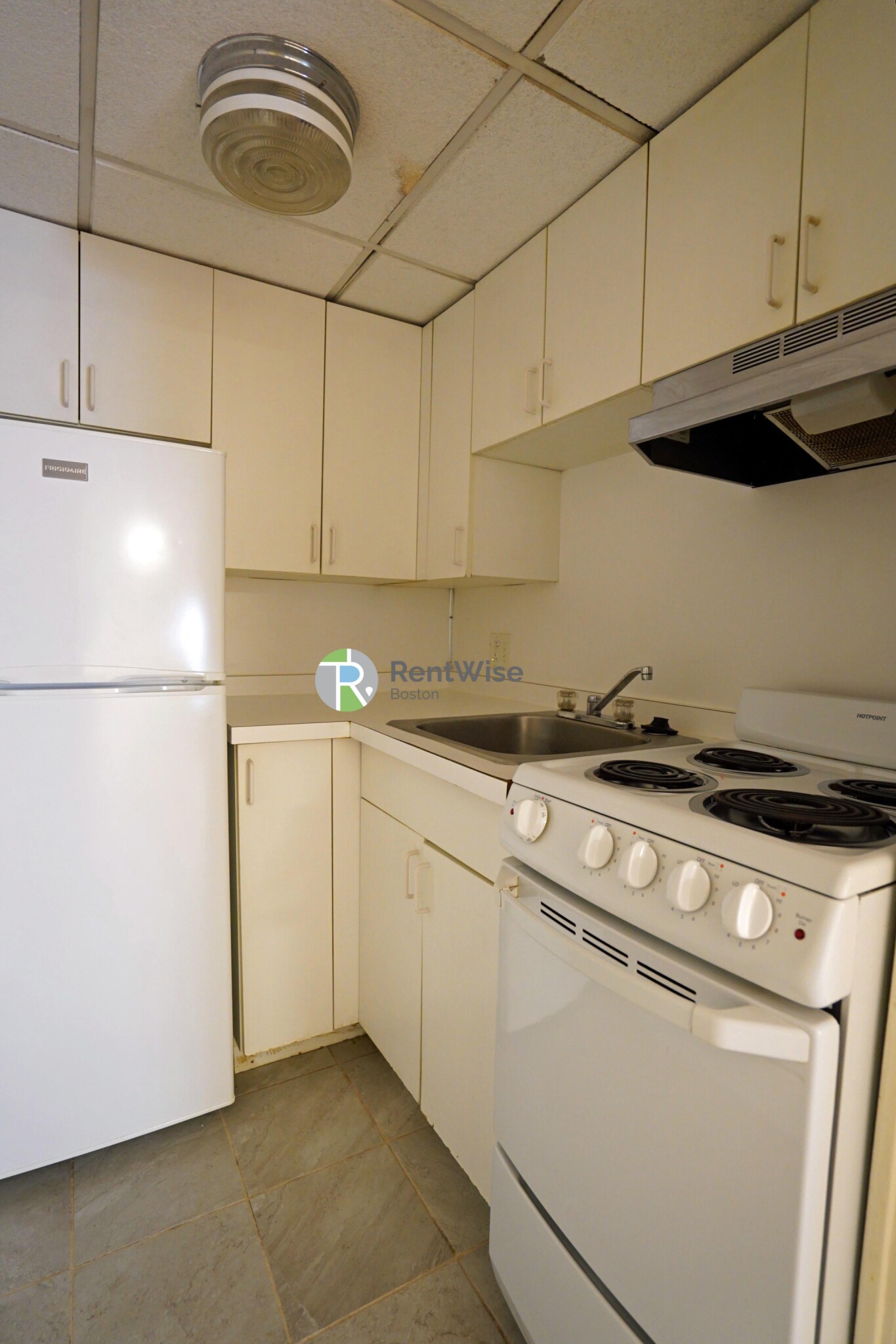 62 Boylston St, Midtown