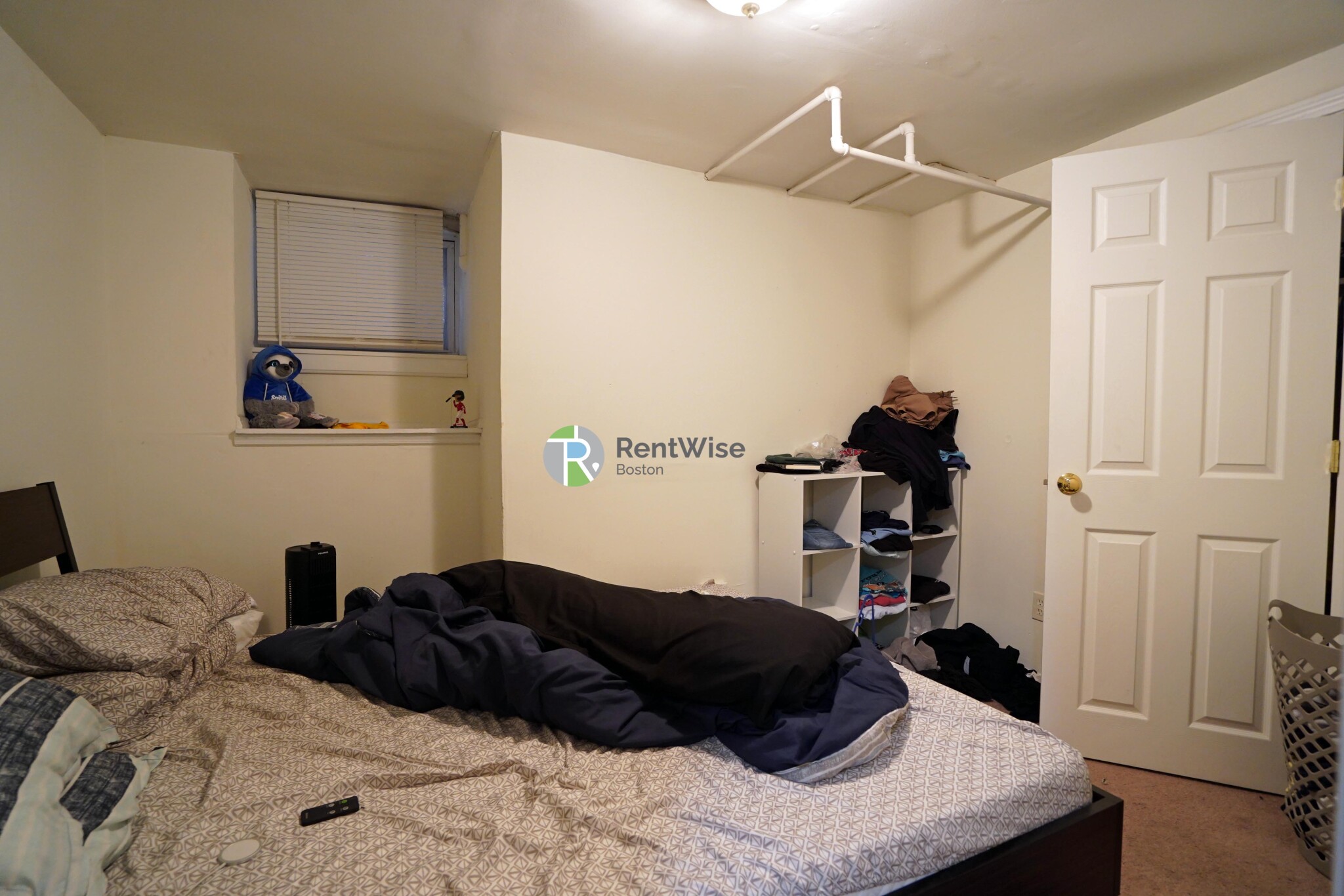 77 Brighton Ave, Allston