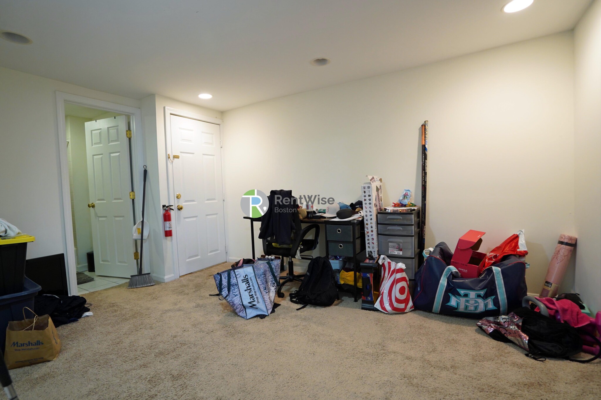 77 Brighton Ave, Allston