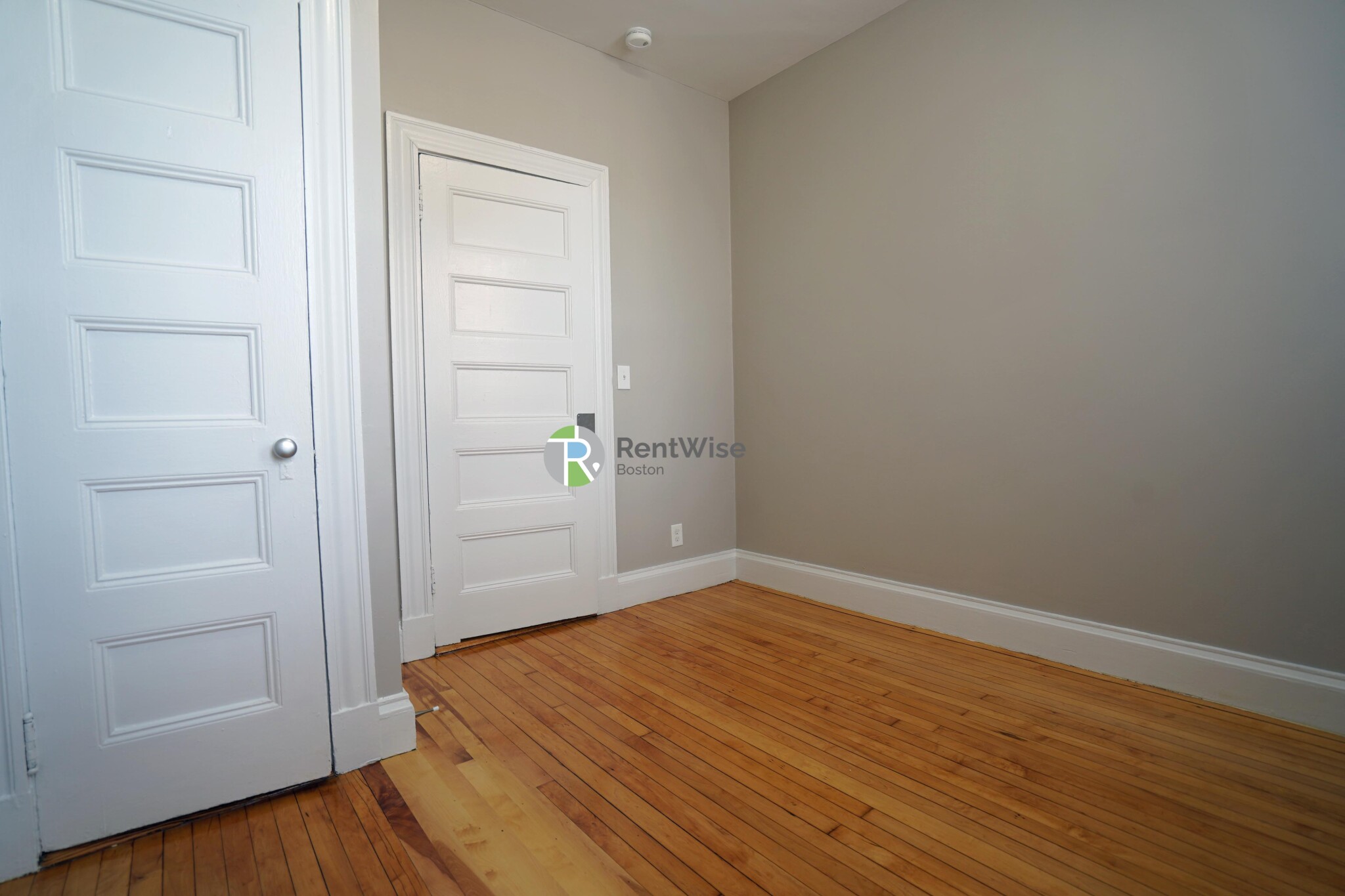 72 Gardner St, Allston