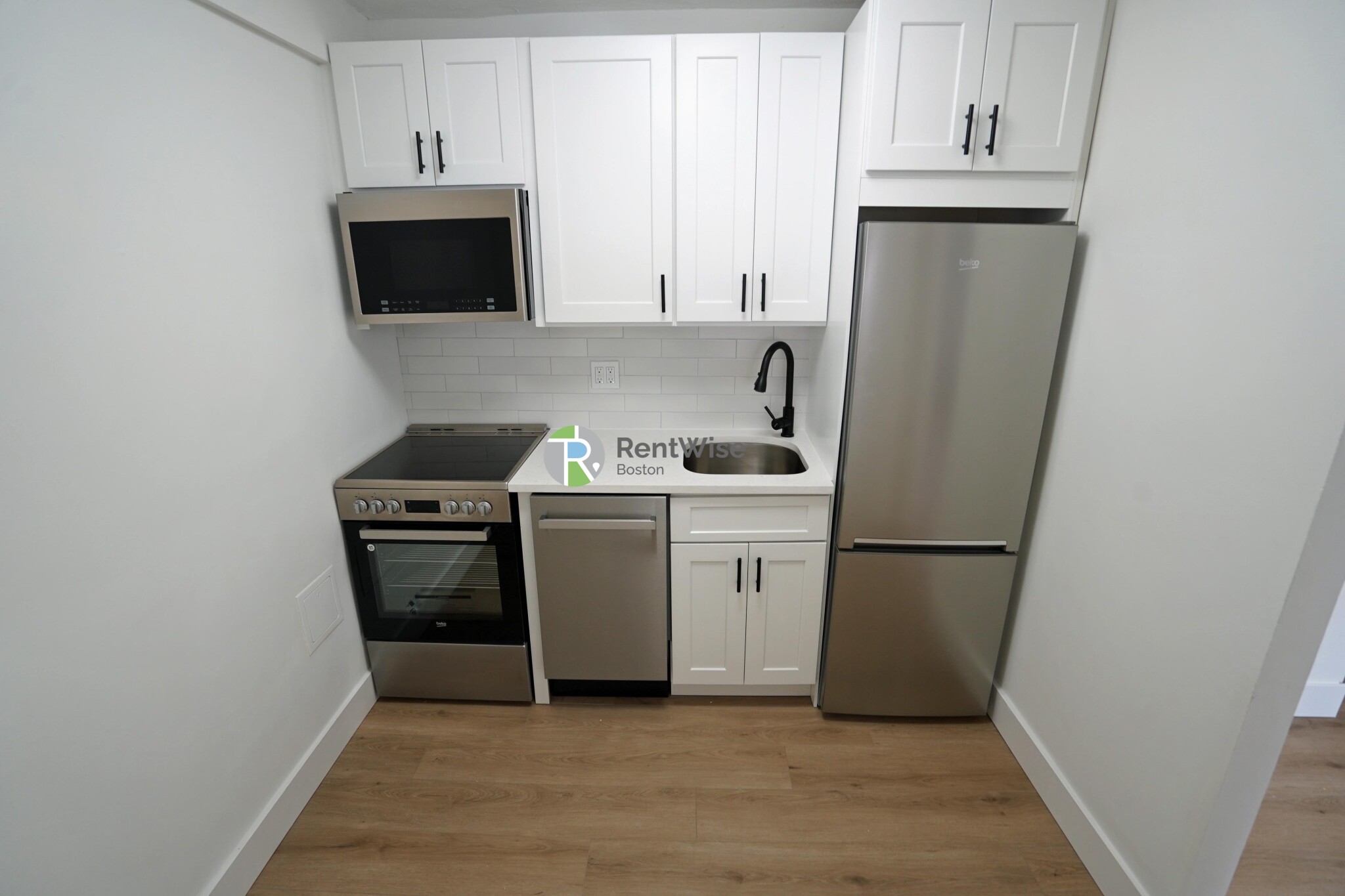 745 East 6th St, South Boston