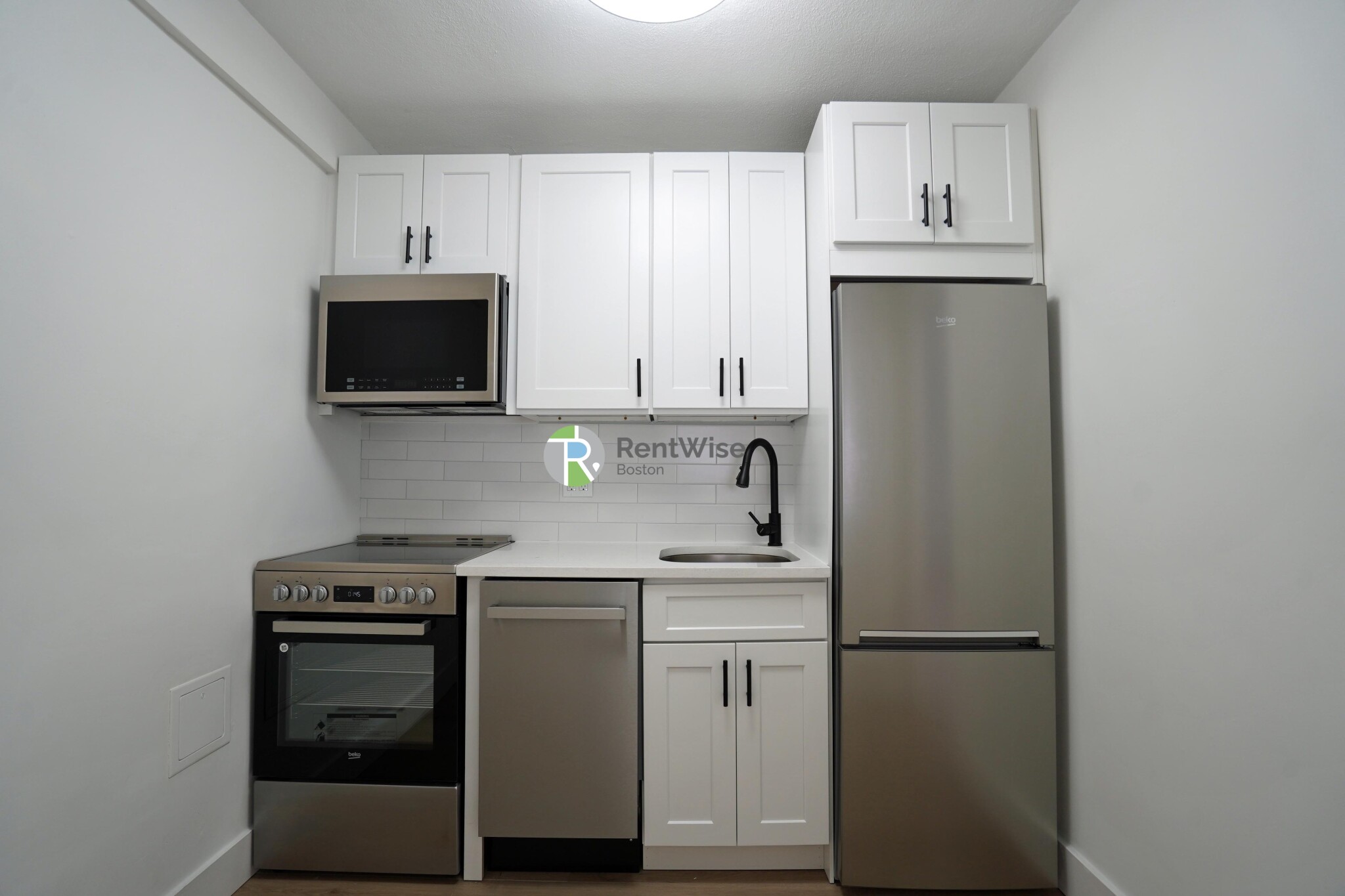 745 East 6th St, South Boston