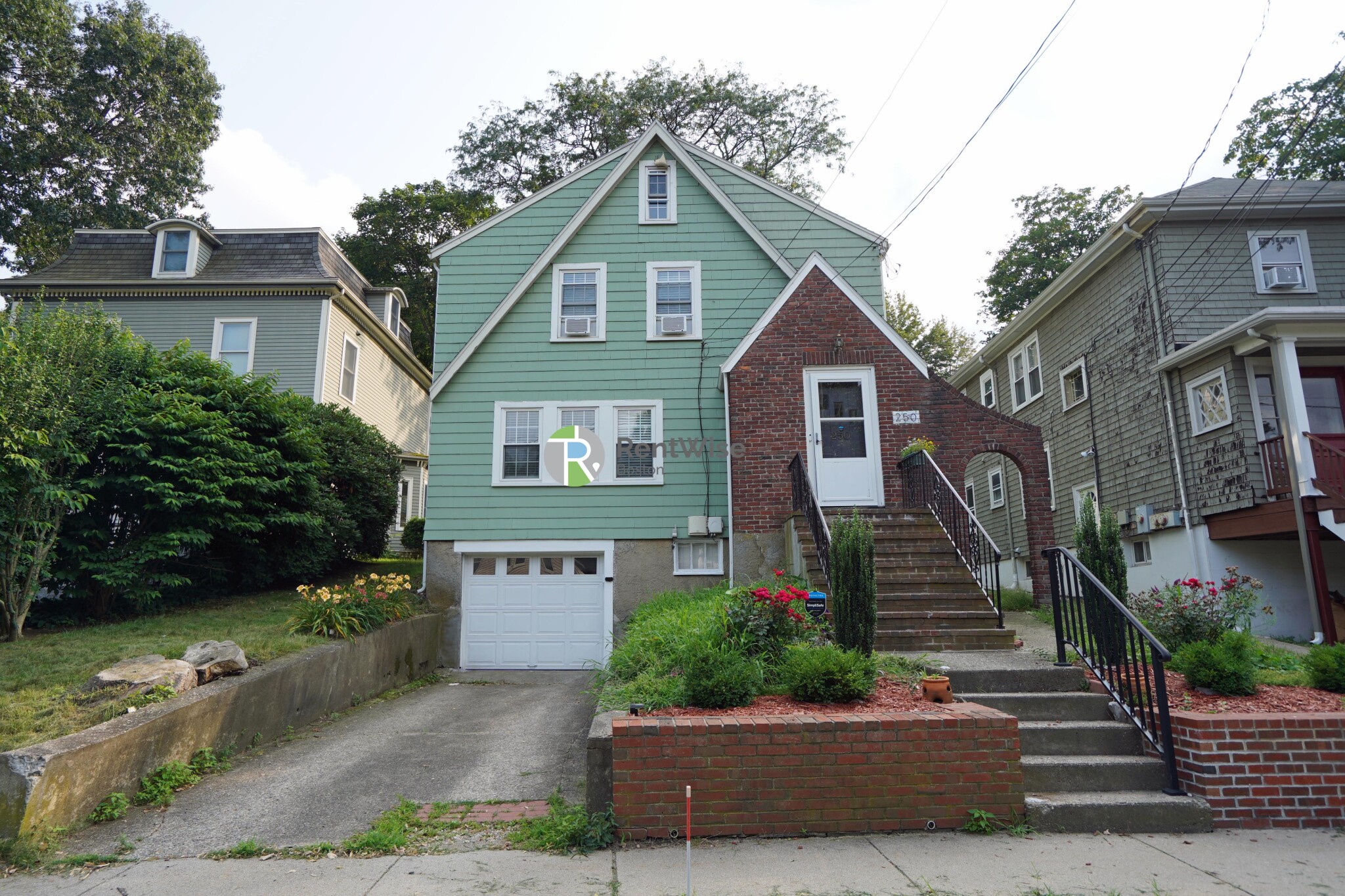 250 Tremont St, Chestnut Hill (Newton)