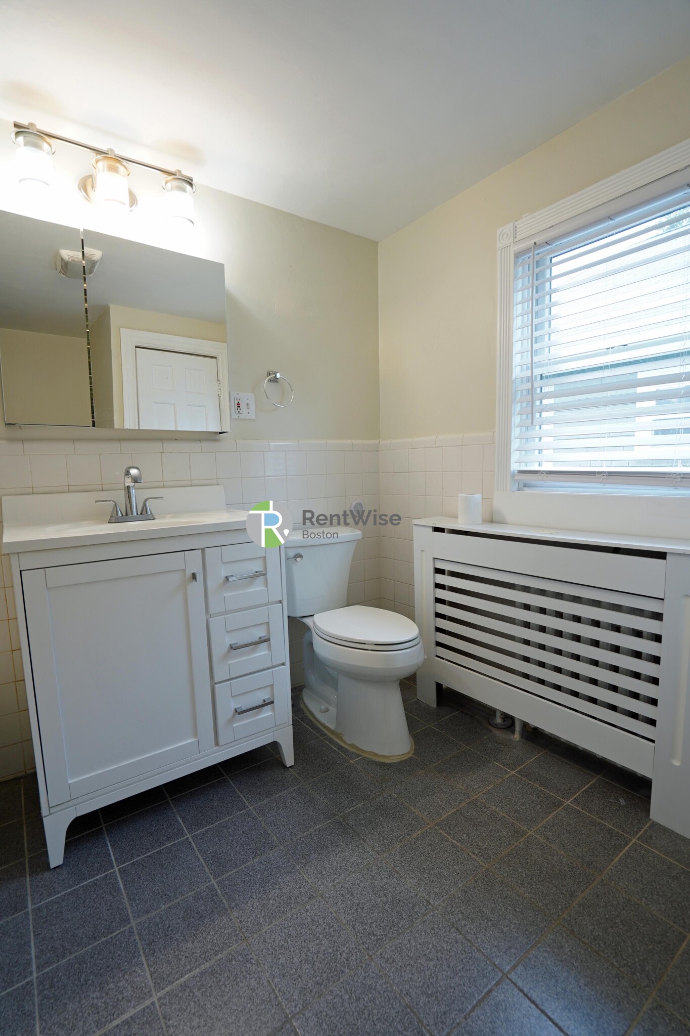 250 Tremont St, Chestnut Hill (Newton)