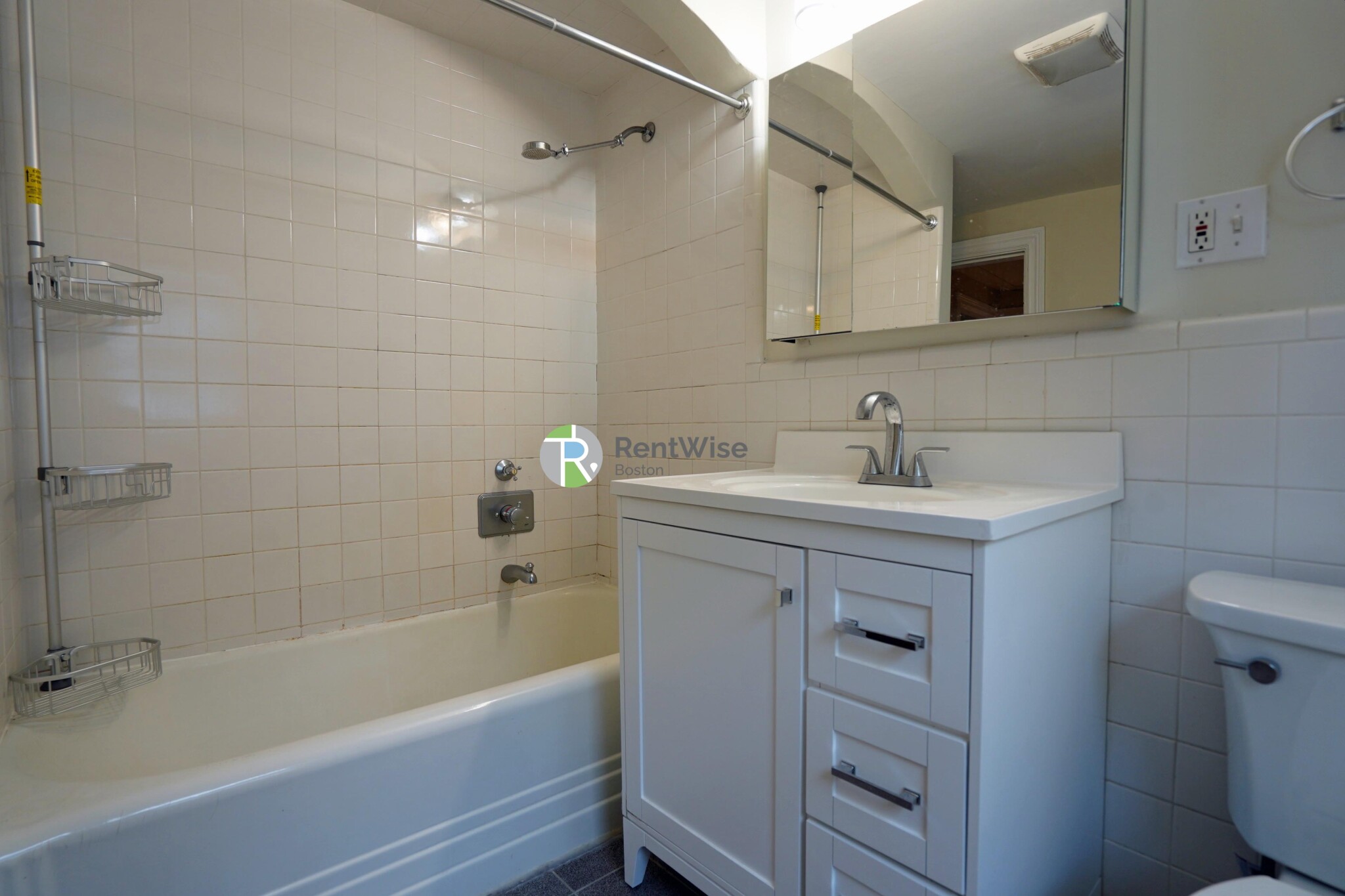 250 Tremont St, Chestnut Hill (Newton)