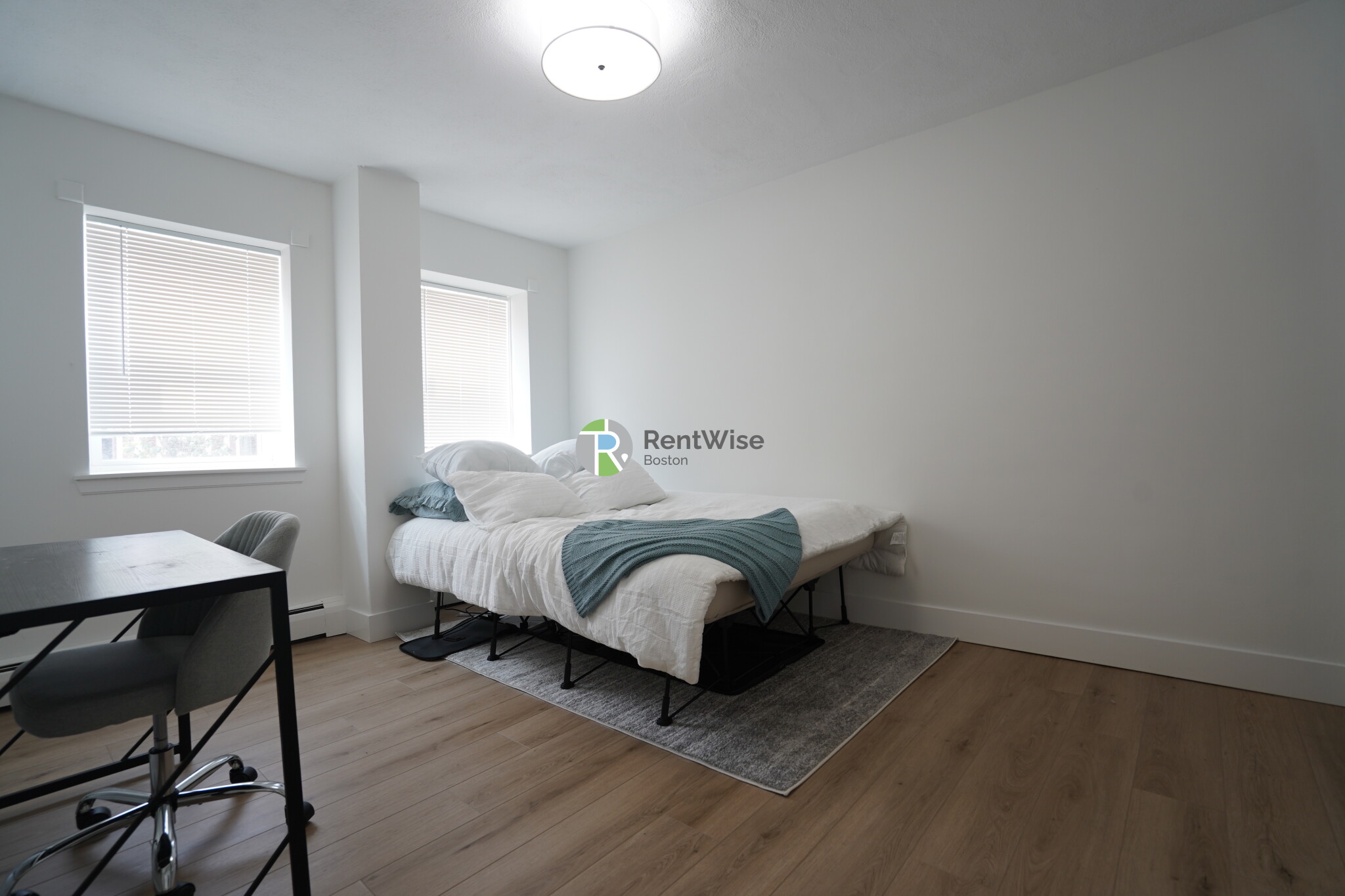 740 7th St, Dorchester