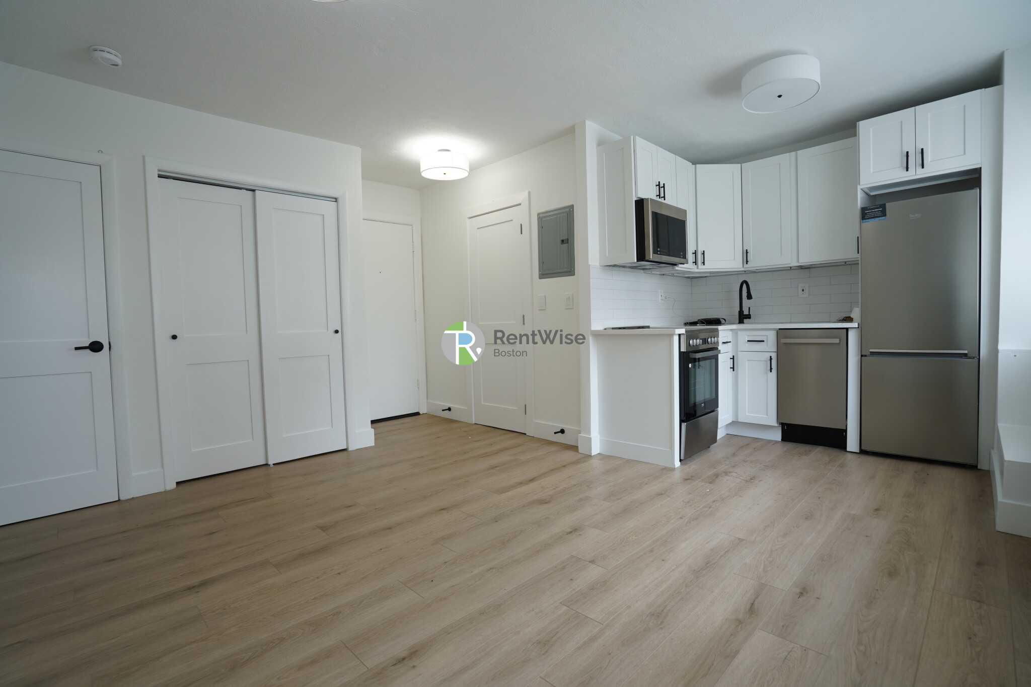 740 7th St, Dorchester