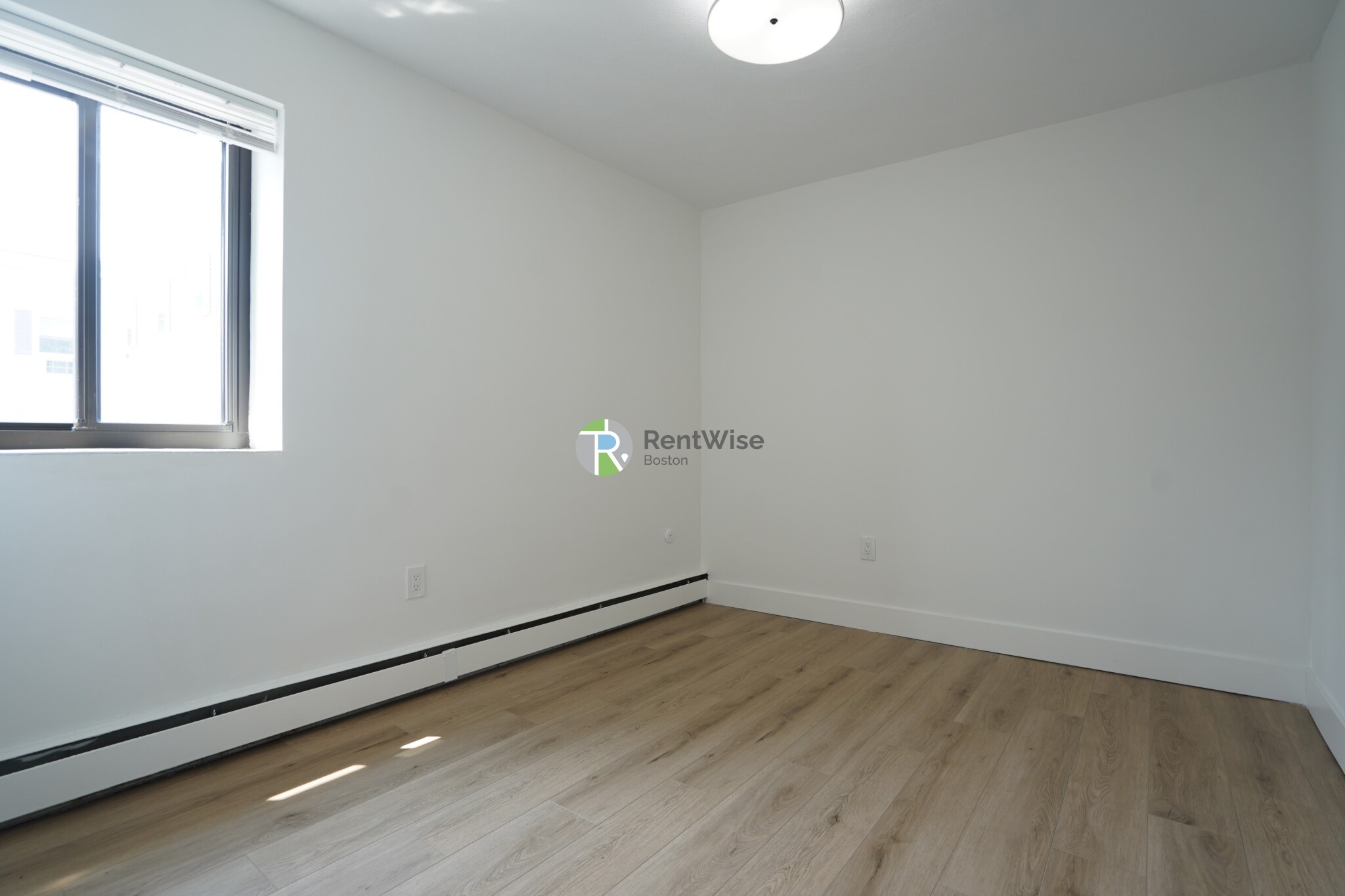 741 E 6th, South Boston