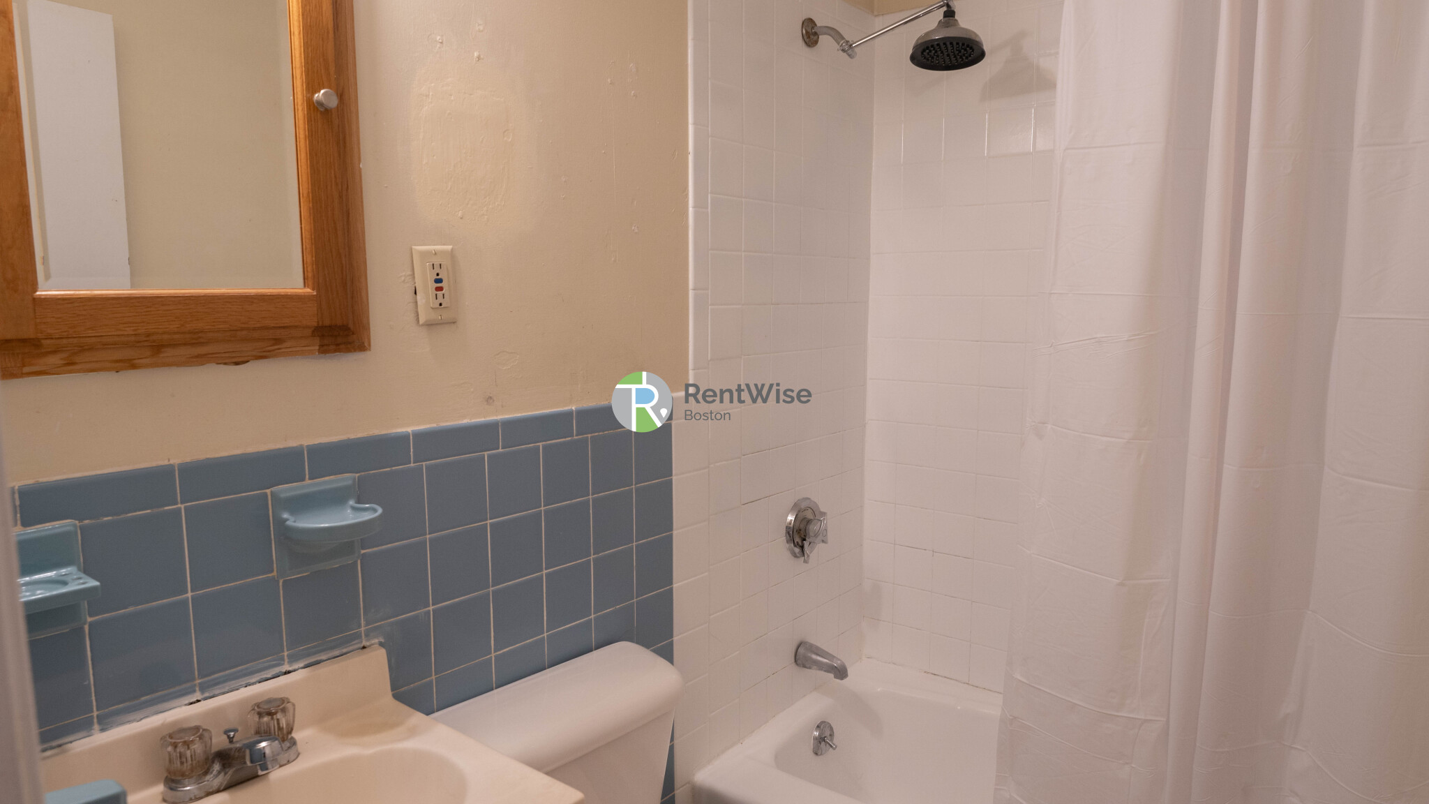 1132 Commonwealth Ave, Allston