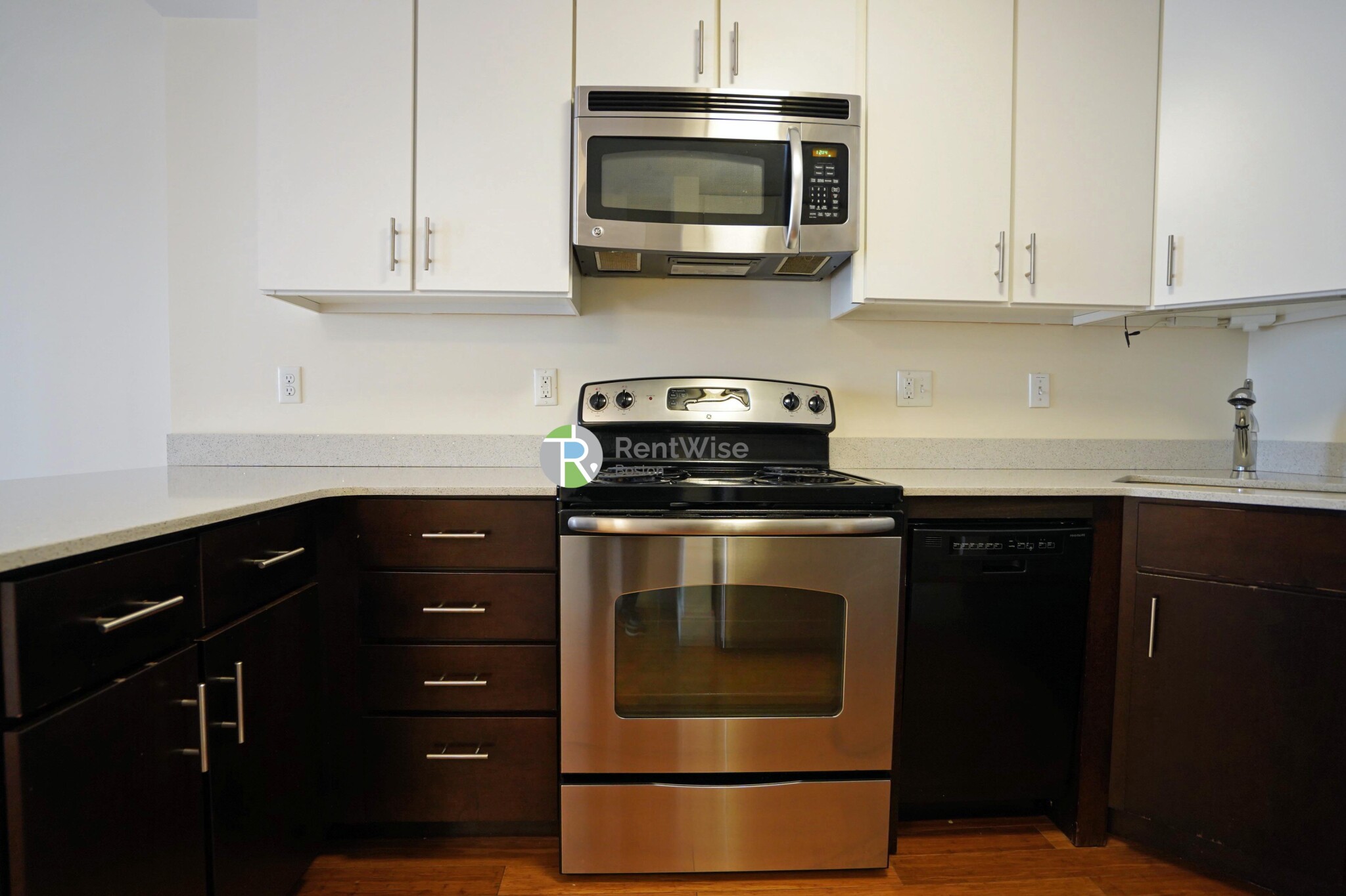 8 Winter St, Downtown