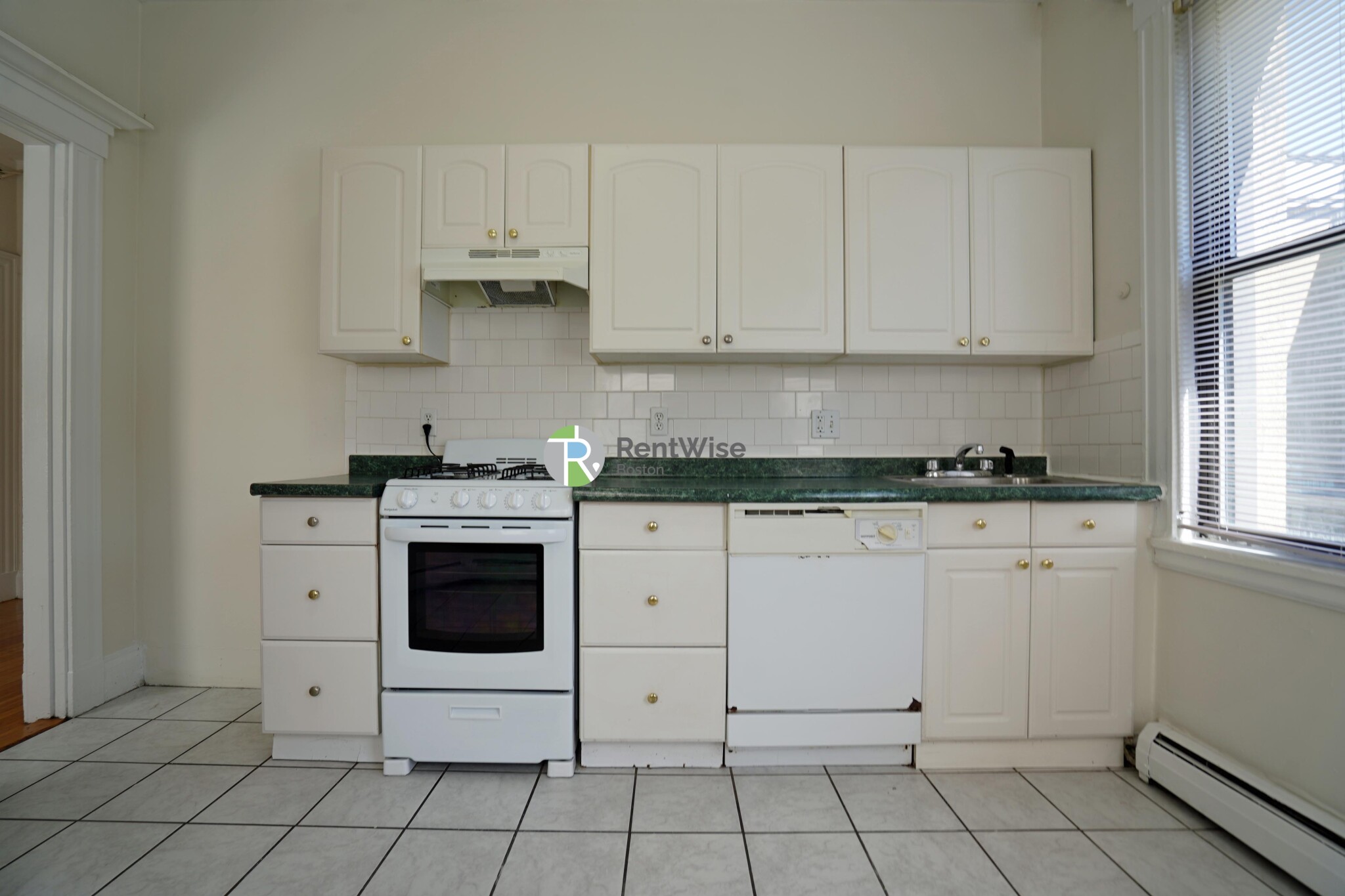 72 Gardner St, Allston