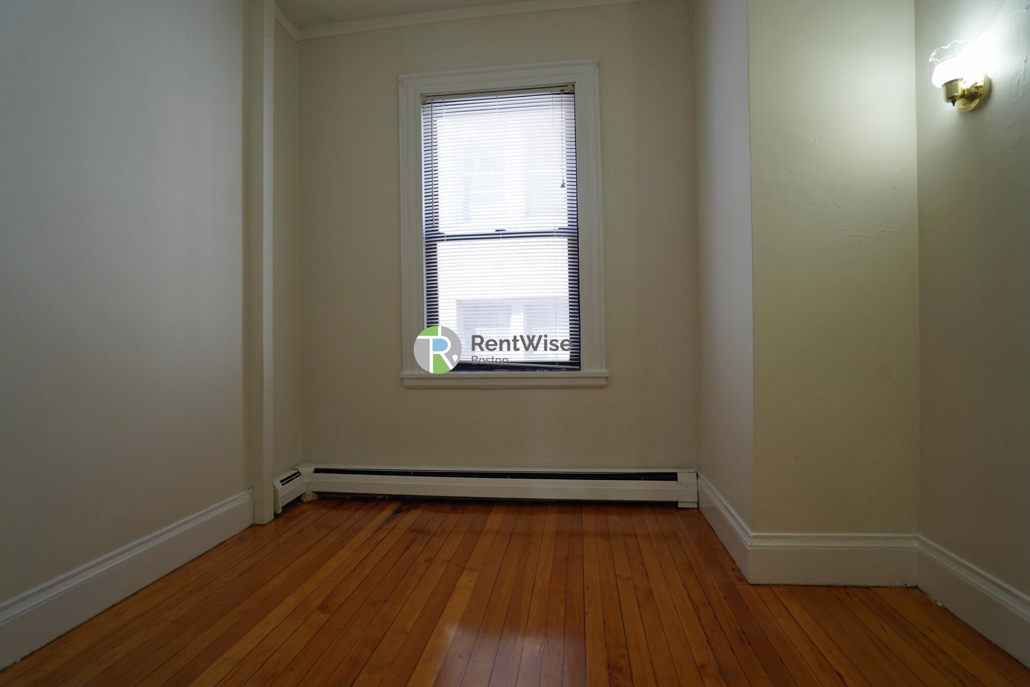 72 Gardner St, Allston