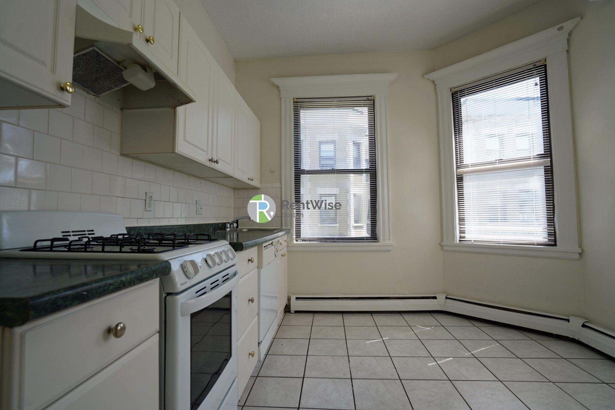 72 Gardner St, Allston