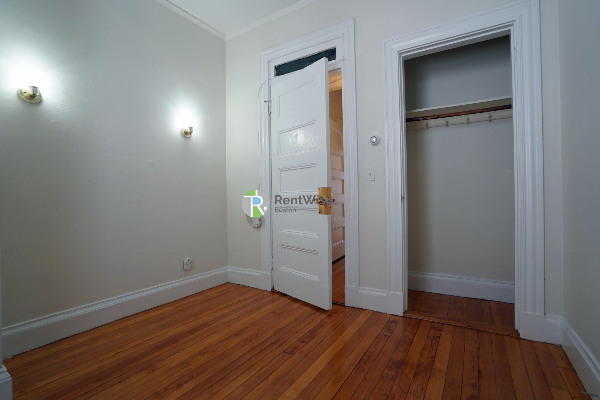 72 Gardner St, Allston